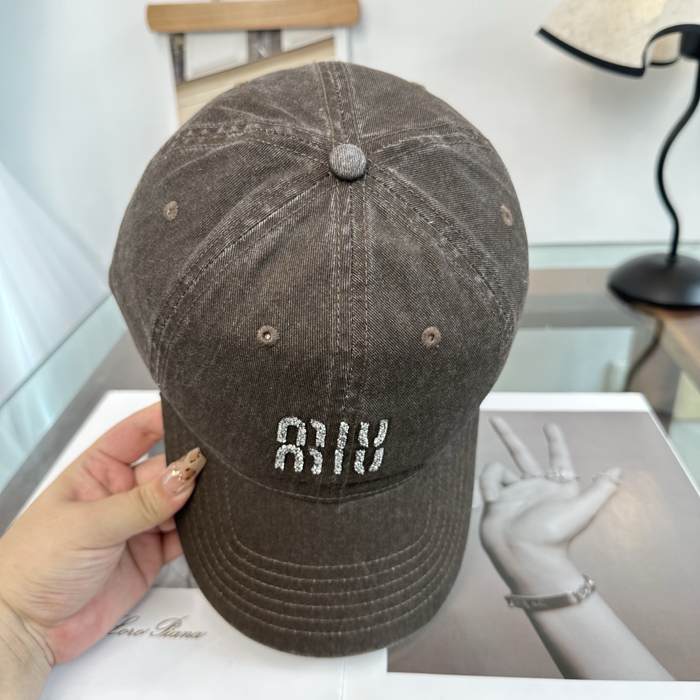 谬谬miumiu 新款棒球帽，正品开模订制，原版做工细致质量超赞！