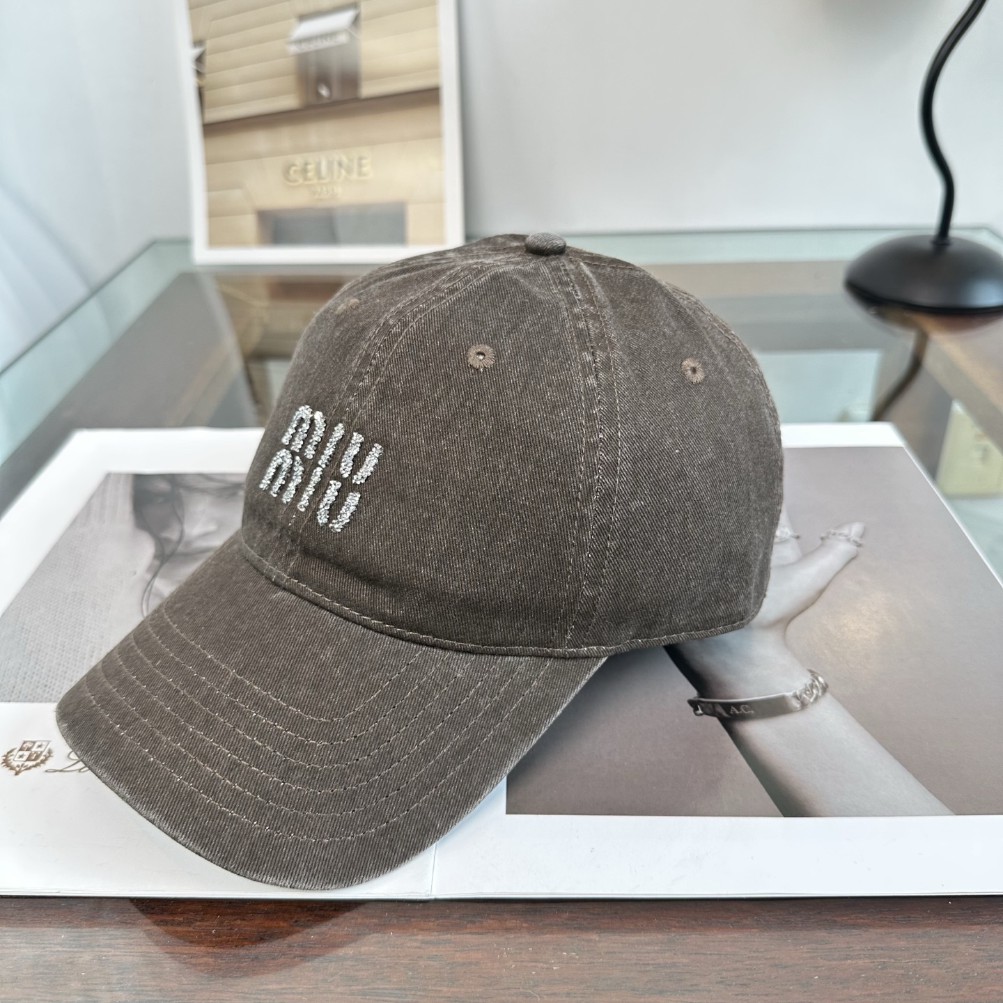 谬谬miumiu 新款棒球帽，正品开模订制，原版做工细致质量超赞！