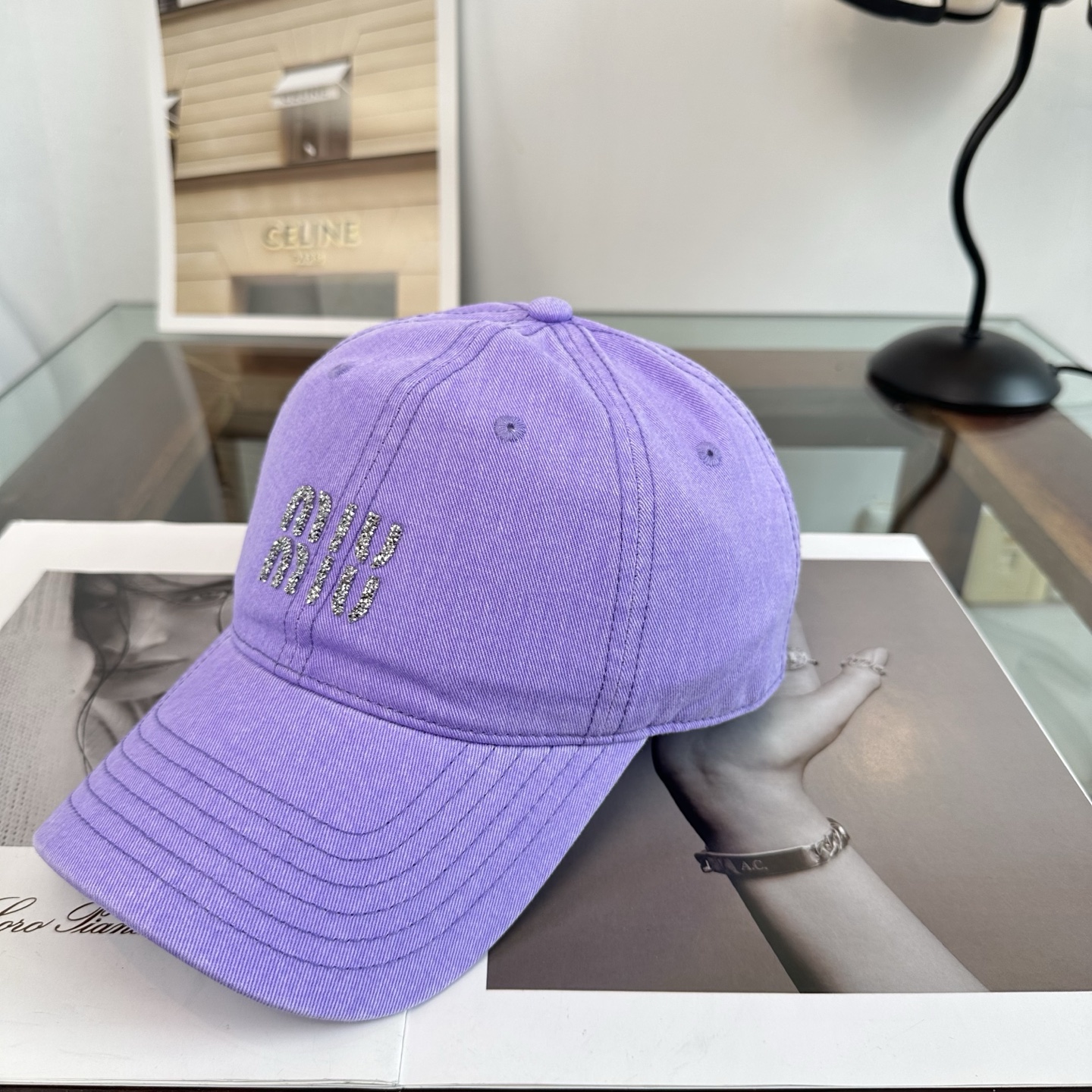 谬谬miumiu 新款棒球帽，正品开模订制，原版做工细致质量超赞！