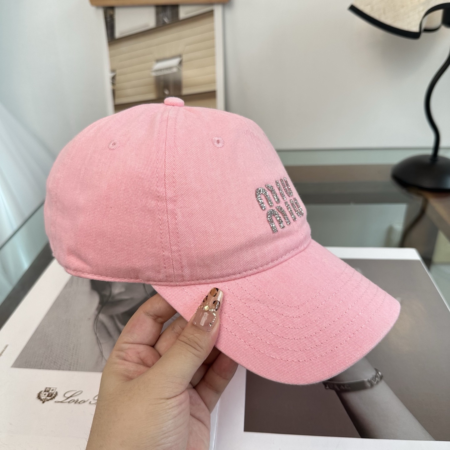谬谬miumiu 新款棒球帽，正品开模订制，原版做工细致质量超赞！