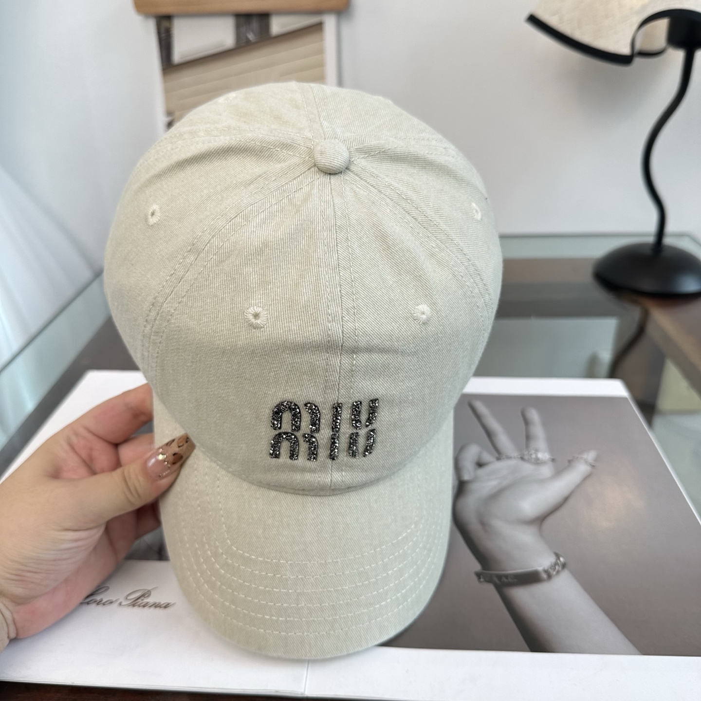 谬谬miumiu 新款棒球帽，正品开模订制，原版做工细致质量超赞！