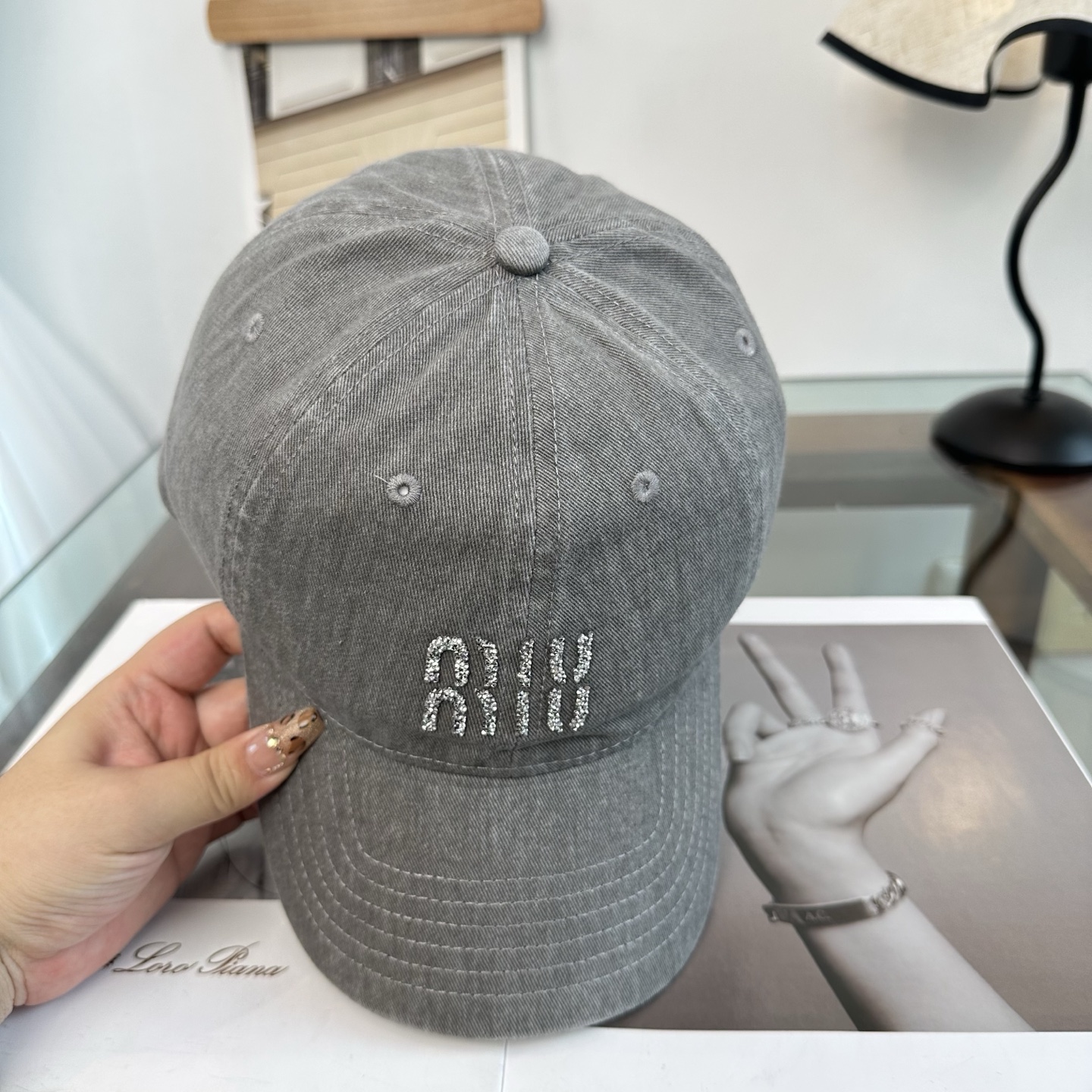 谬谬miumiu 新款棒球帽，正品开模订制，原版做工细致质量超赞！