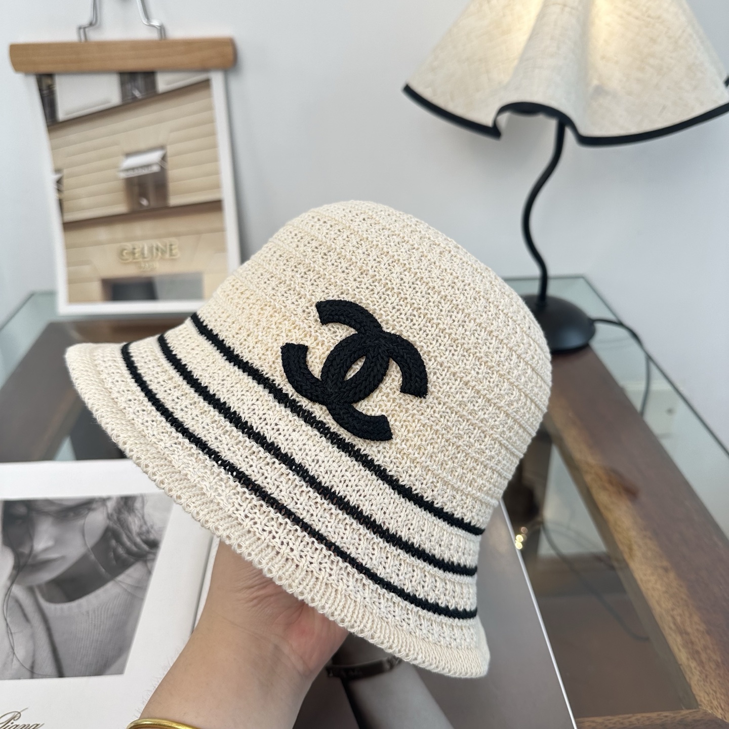 Chanel Chanel 渔夫帽 让兼顾 和遮阳的简约桶帽