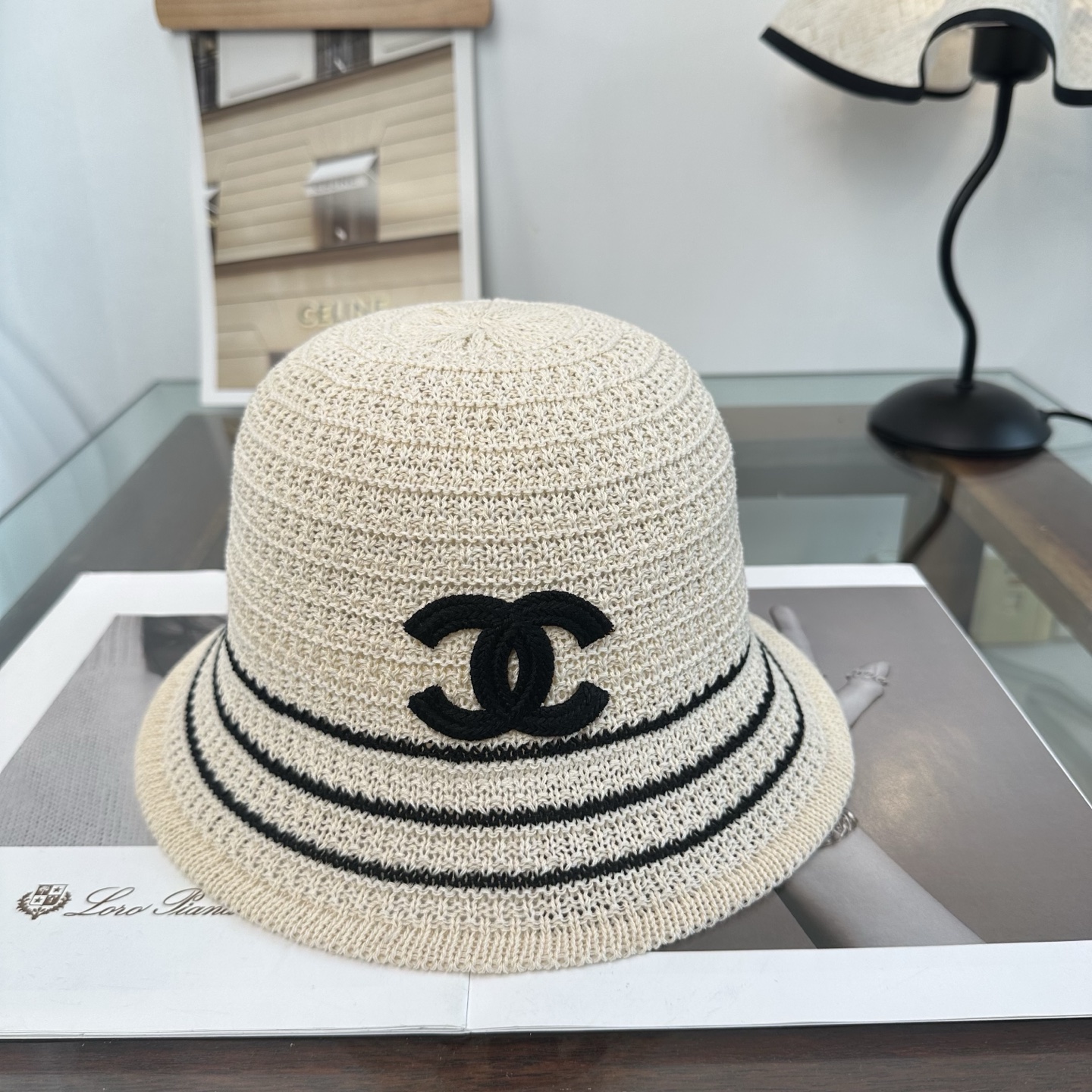 Chanel Chanel 渔夫帽 让兼顾 和遮阳的简约桶帽
