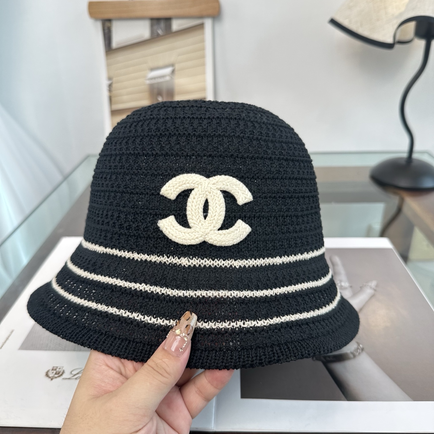 Chanel Chanel 渔夫帽 让兼顾 和遮阳的简约桶帽