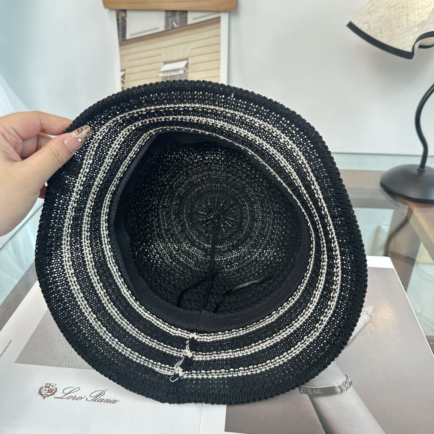 Chanel 渔夫帽 让兼顾时尚和遮阳的简约桶帽 出游拍照📷拗造型必备敲显脸小