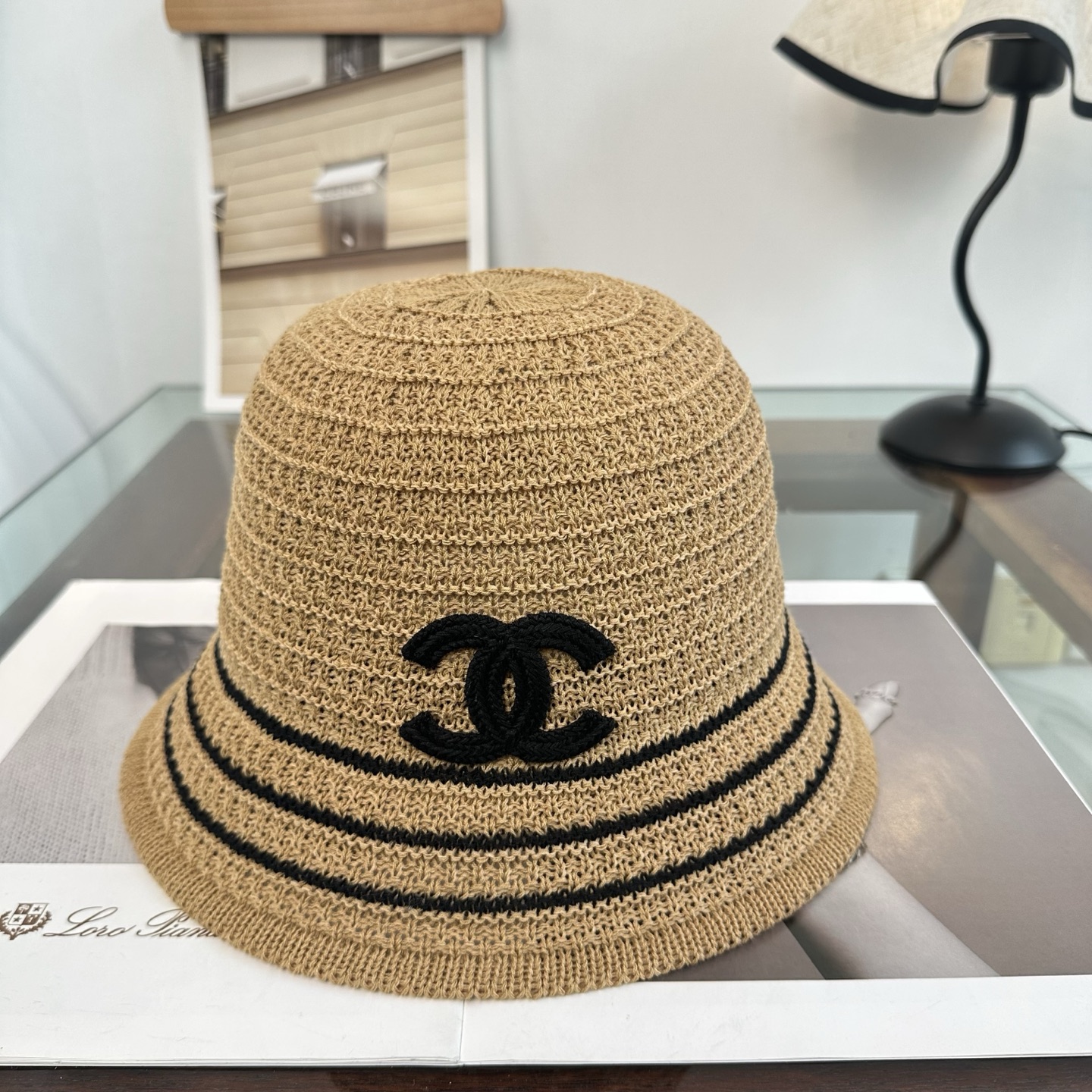 Chanel Chanel 渔夫帽 让兼顾 和遮阳的简约桶帽