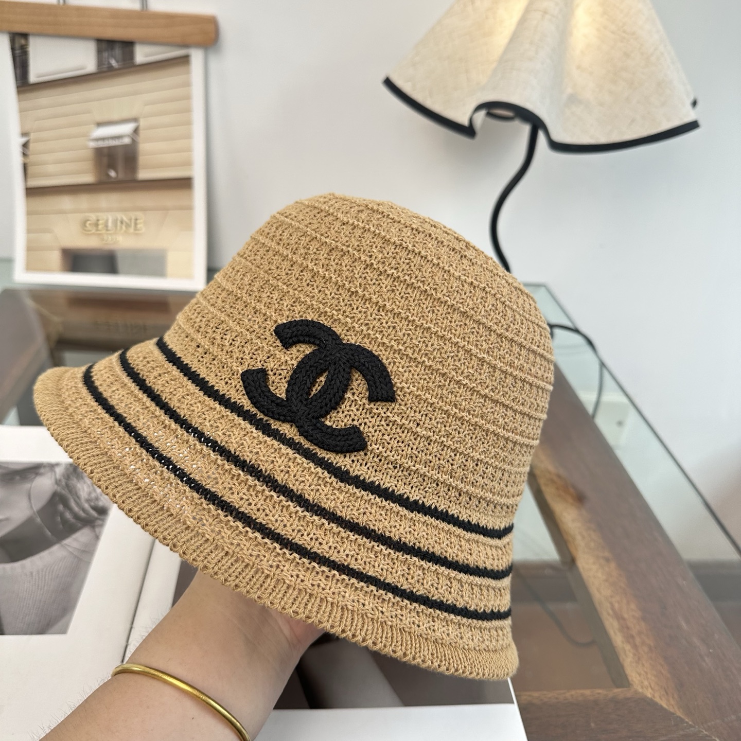 Chanel Chanel 渔夫帽 让兼顾 和遮阳的简约桶帽