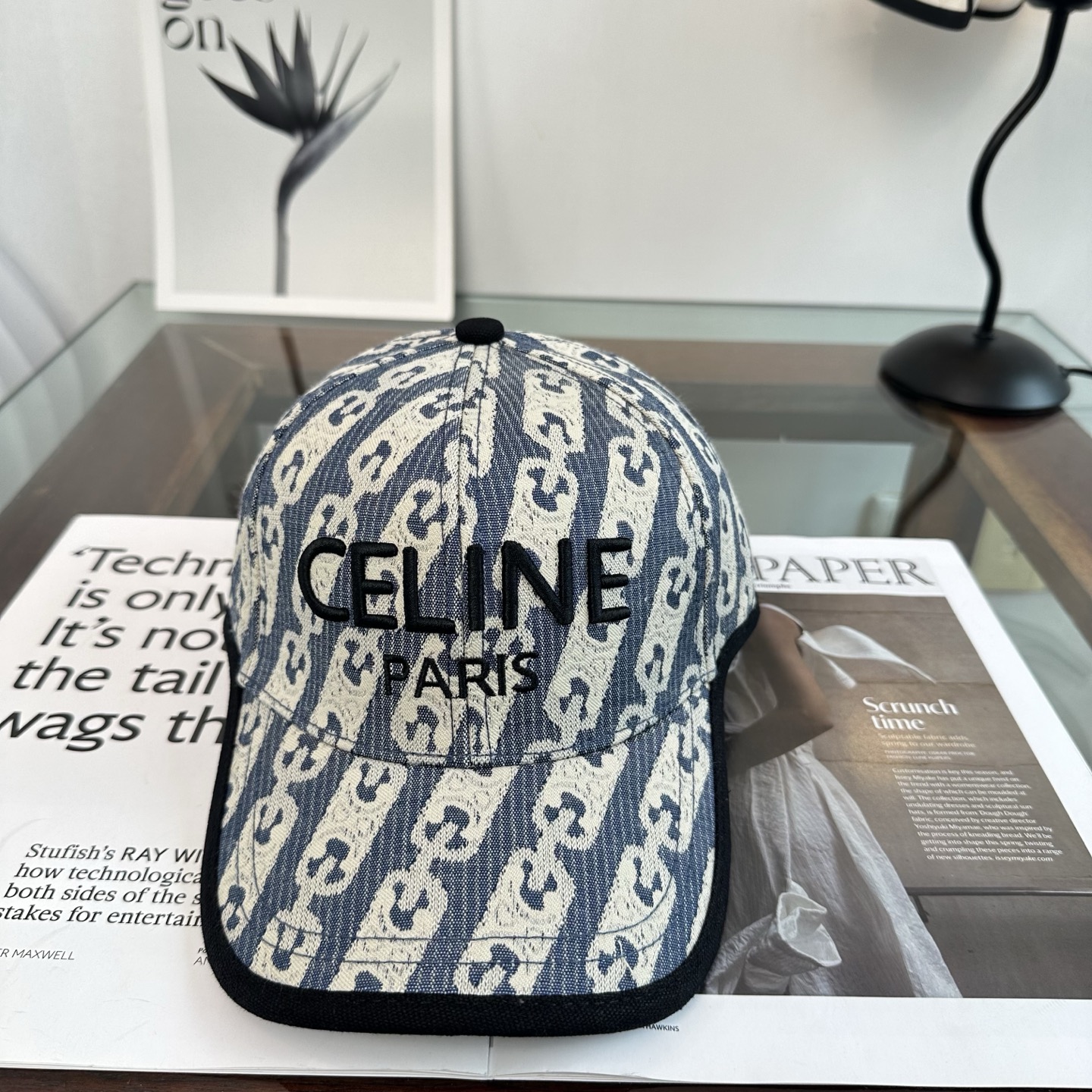 爆款CELINE（赛琳）简约明星同款最新棒球帽，时尚潮流，高端做工！每一个帽子都是用心之作！非一般的品质