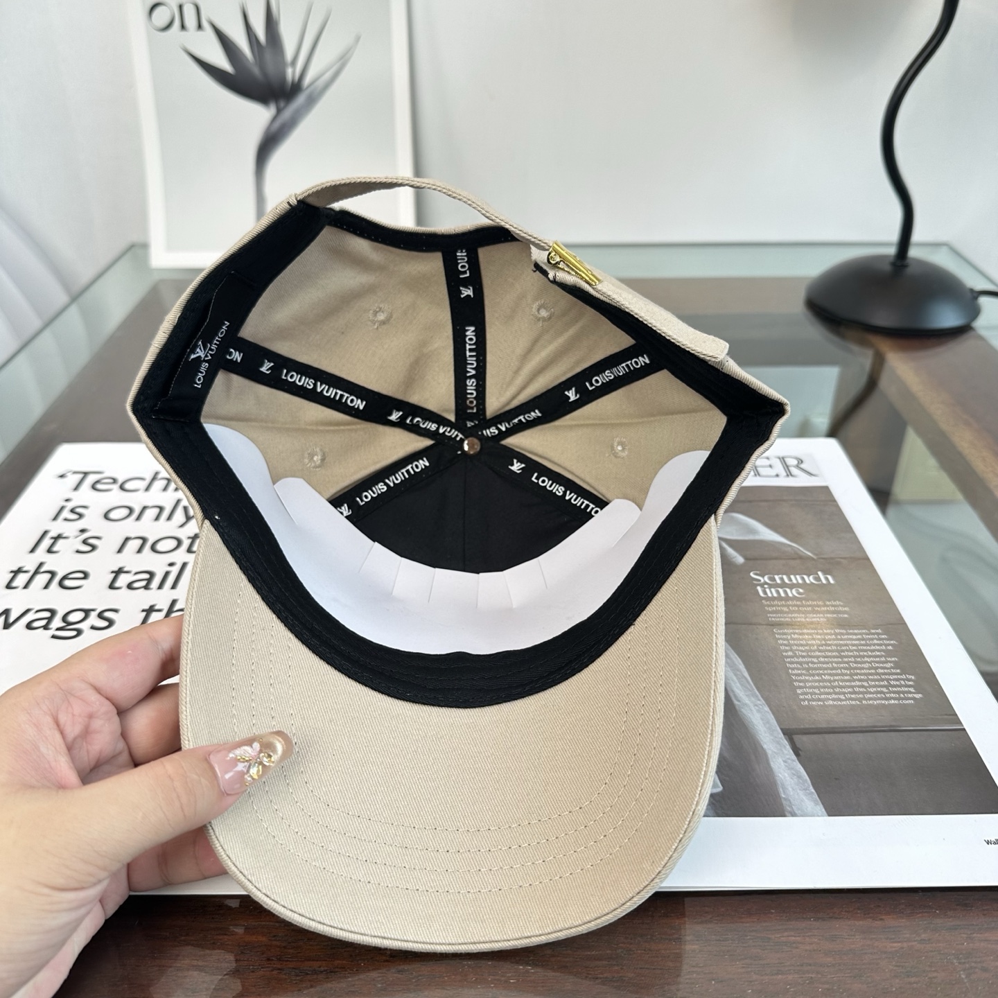 🧢路易威登棒球帽 LouisVuitton😍新款LV棒球帽，重工打造♥️高端大气，百搭款🤗男女通用！