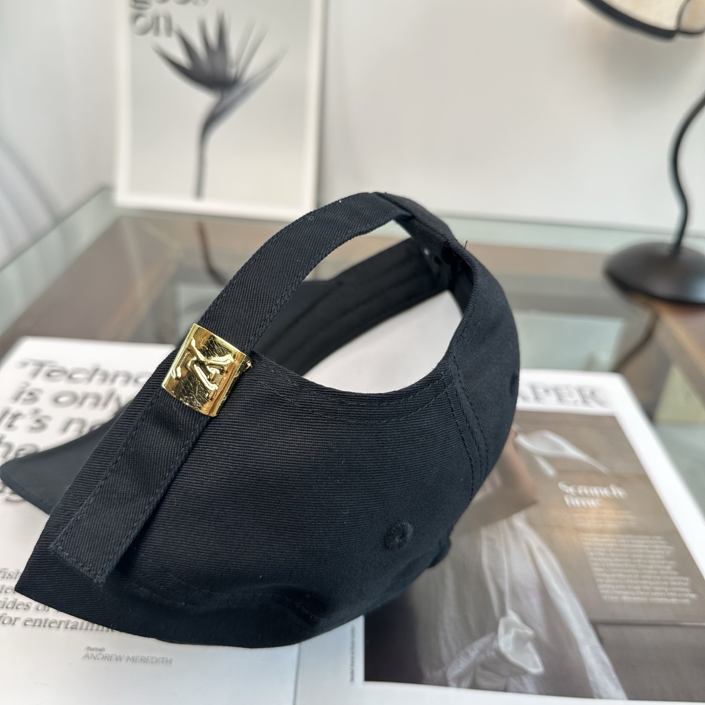 🧢路易威登棒球帽 LouisVuitton😍新款LV棒球帽，重工打造♥️高端大气，百搭款🤗男女通用！