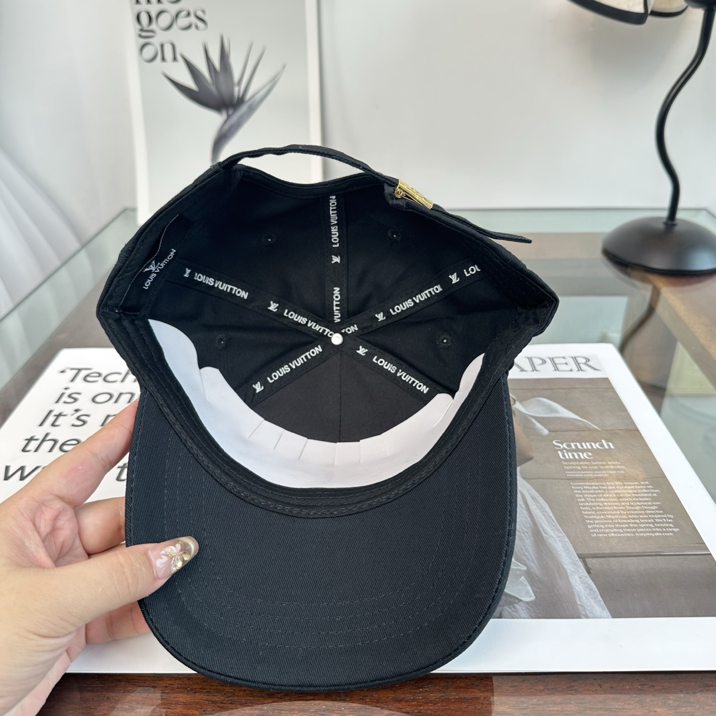 🧢路易威登棒球帽 LouisVuitton😍新款LV棒球帽，重工打造♥️高端大气，百搭款🤗男女通用！