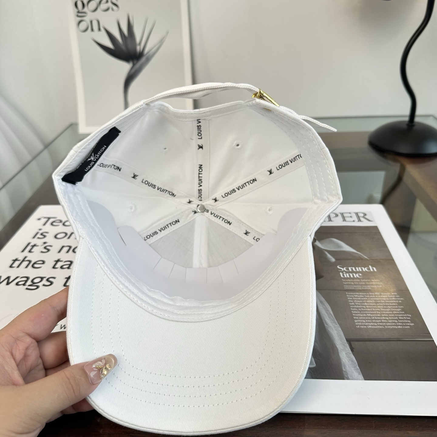 🧢路易威登棒球帽 LouisVuitton😍新款LV棒球帽，重工打造♥️高端大气，百搭款🤗男女通用！