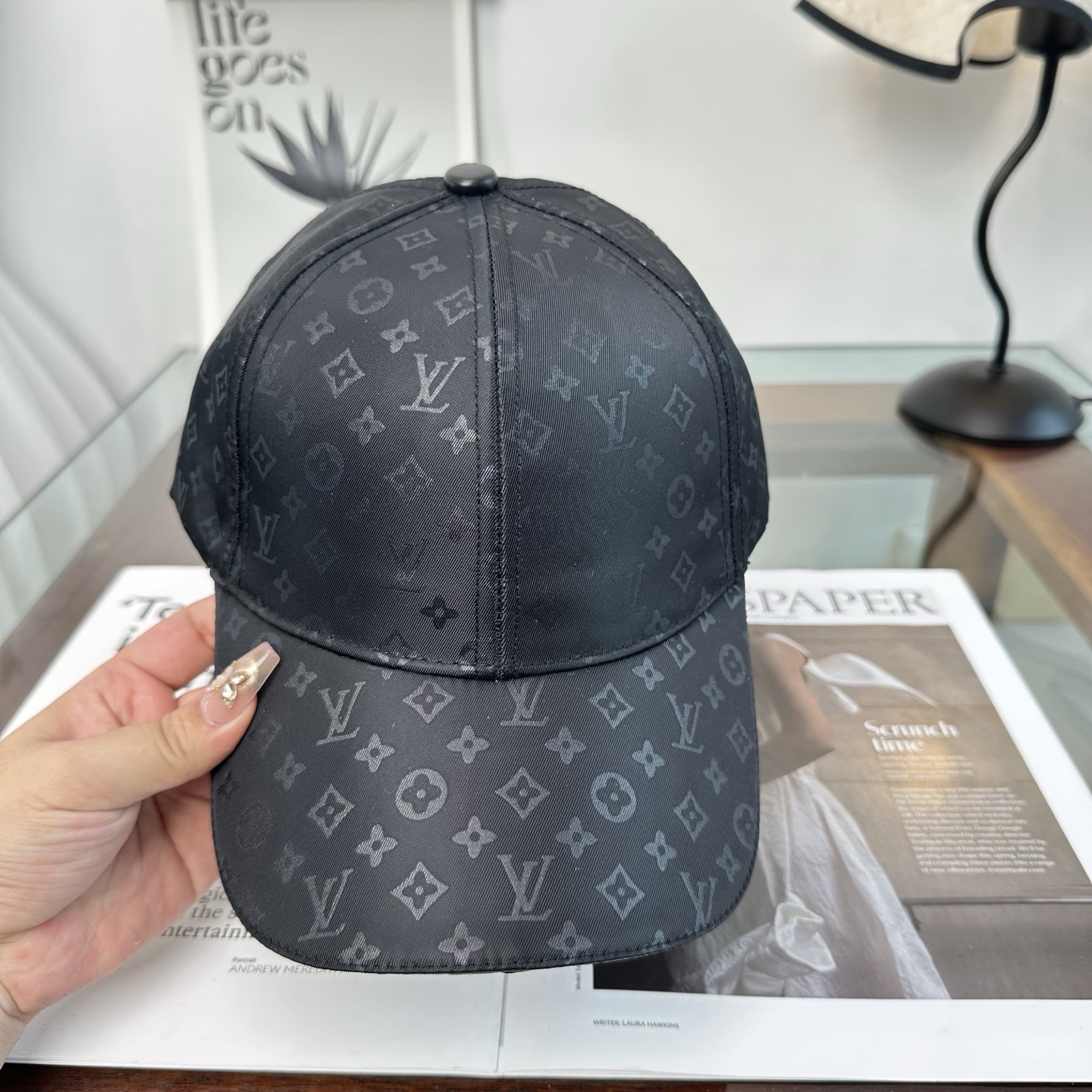 🧢路易威登棒球帽 LouisVuitton😍新款LV棒球帽，重工打造♥️高端大气，百搭款🤗男女通用！