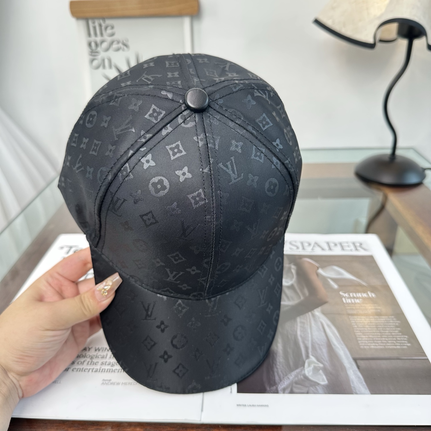 🧢路易威登棒球帽 LouisVuitton😍新款LV棒球帽，重工打造♥️高端大气，百搭款🤗男女通用！
