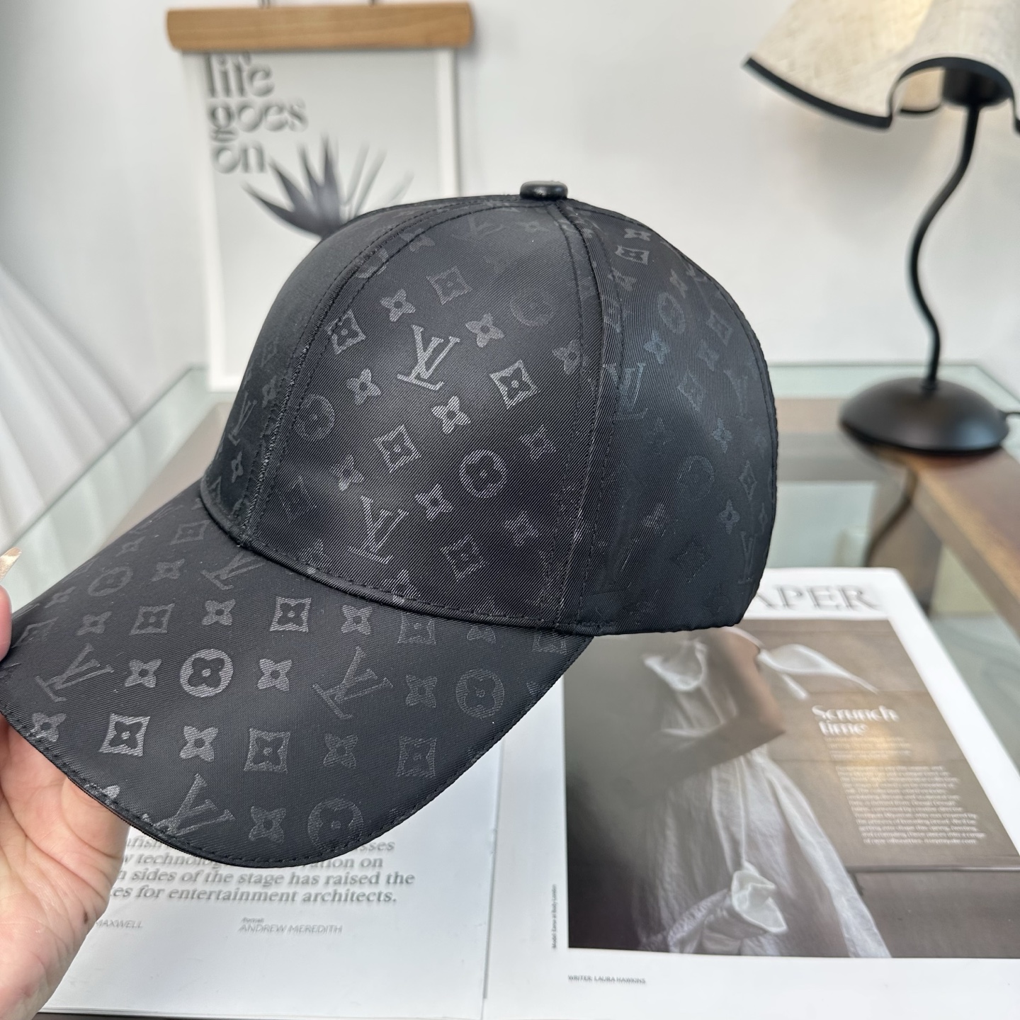 🧢路易威登棒球帽 LouisVuitton😍新款LV棒球帽，重工打造♥️高端大气，百搭款🤗男女通用！