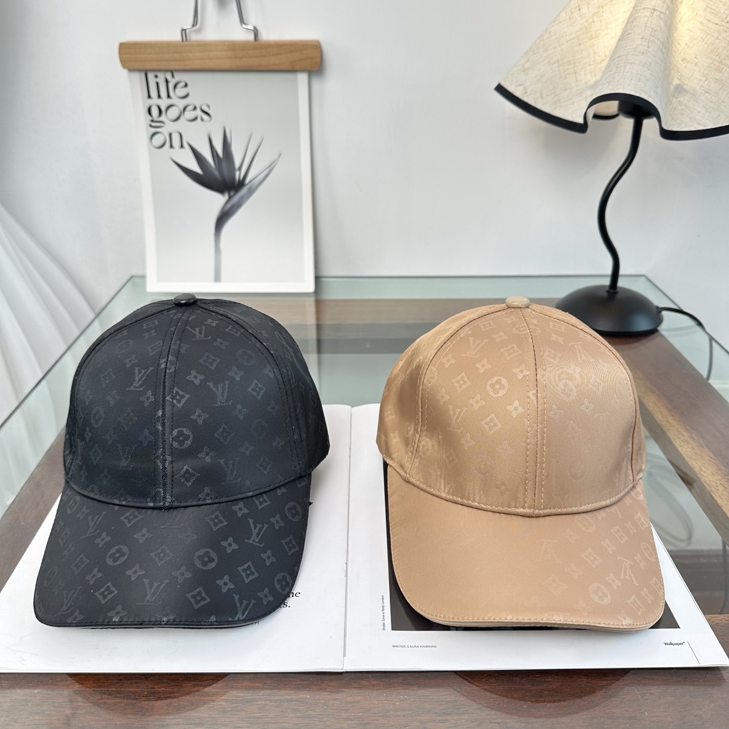 🧢路易威登棒球帽 LouisVuitton😍新款LV棒球帽，重工打造♥️高端大气，百搭款🤗男女通用！