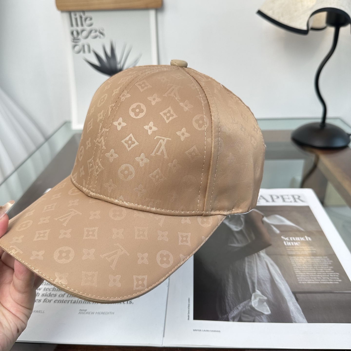 🧢路易威登棒球帽 LouisVuitton😍新款LV棒球帽，重工打造♥️高端大气，百搭款🤗男女通用！