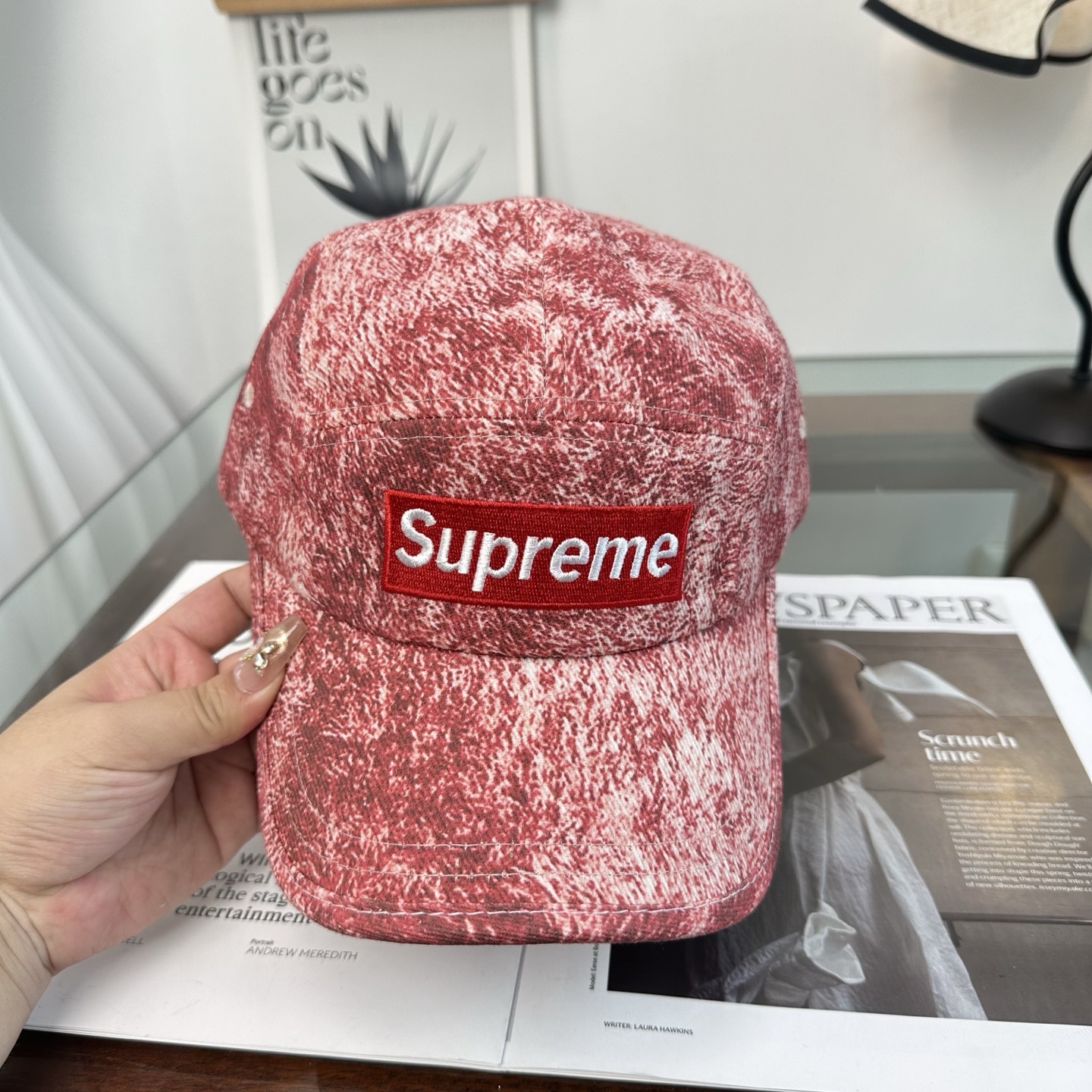 suPreme 棒球帽 😍新款棒球帽，重工打造♥️高端大气，百搭款🤗男女通用！