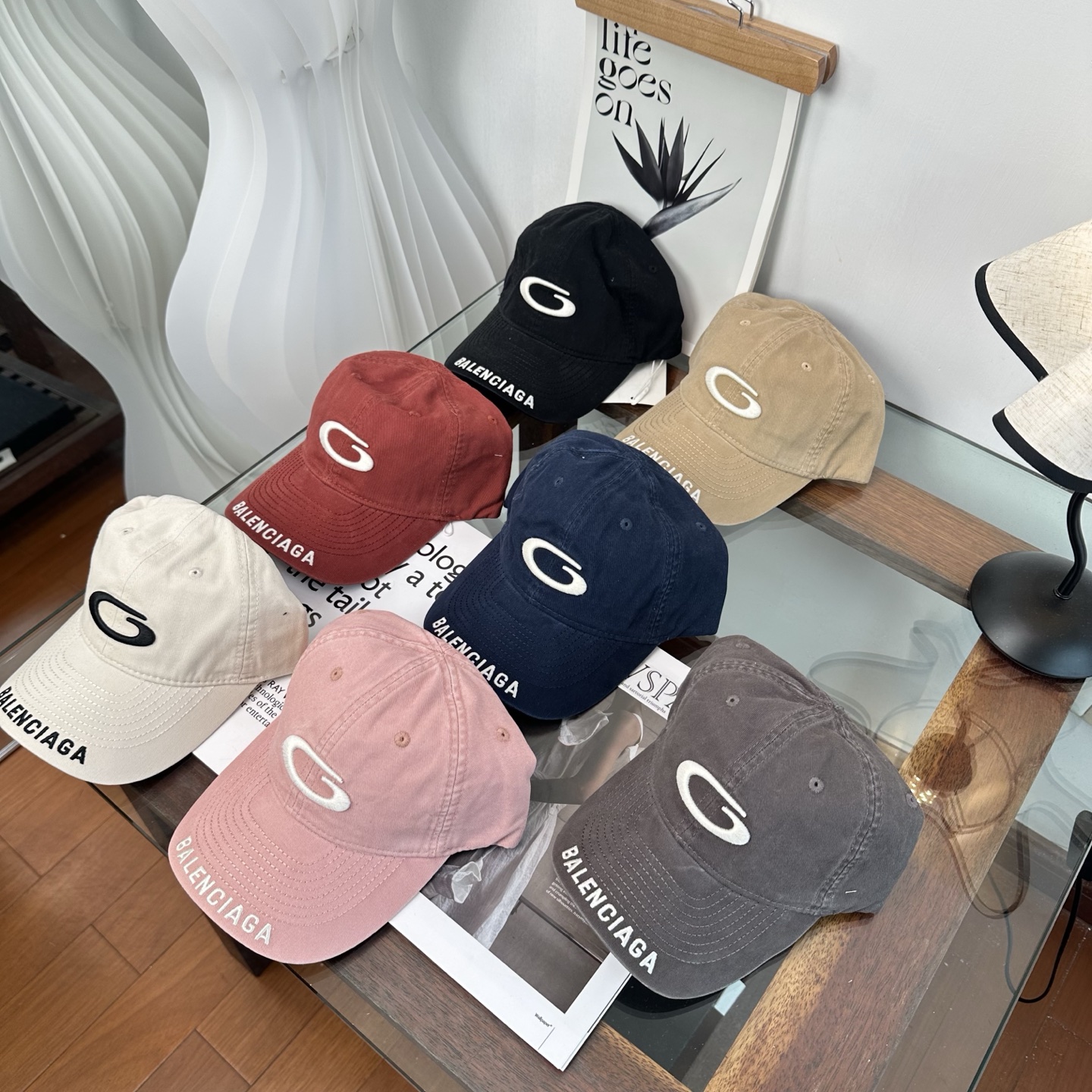 新品Balenciaga 巴黎世家字母新款棒球帽现货秒发🧢简约时尚超级无敌好看的帽子！情侣款！