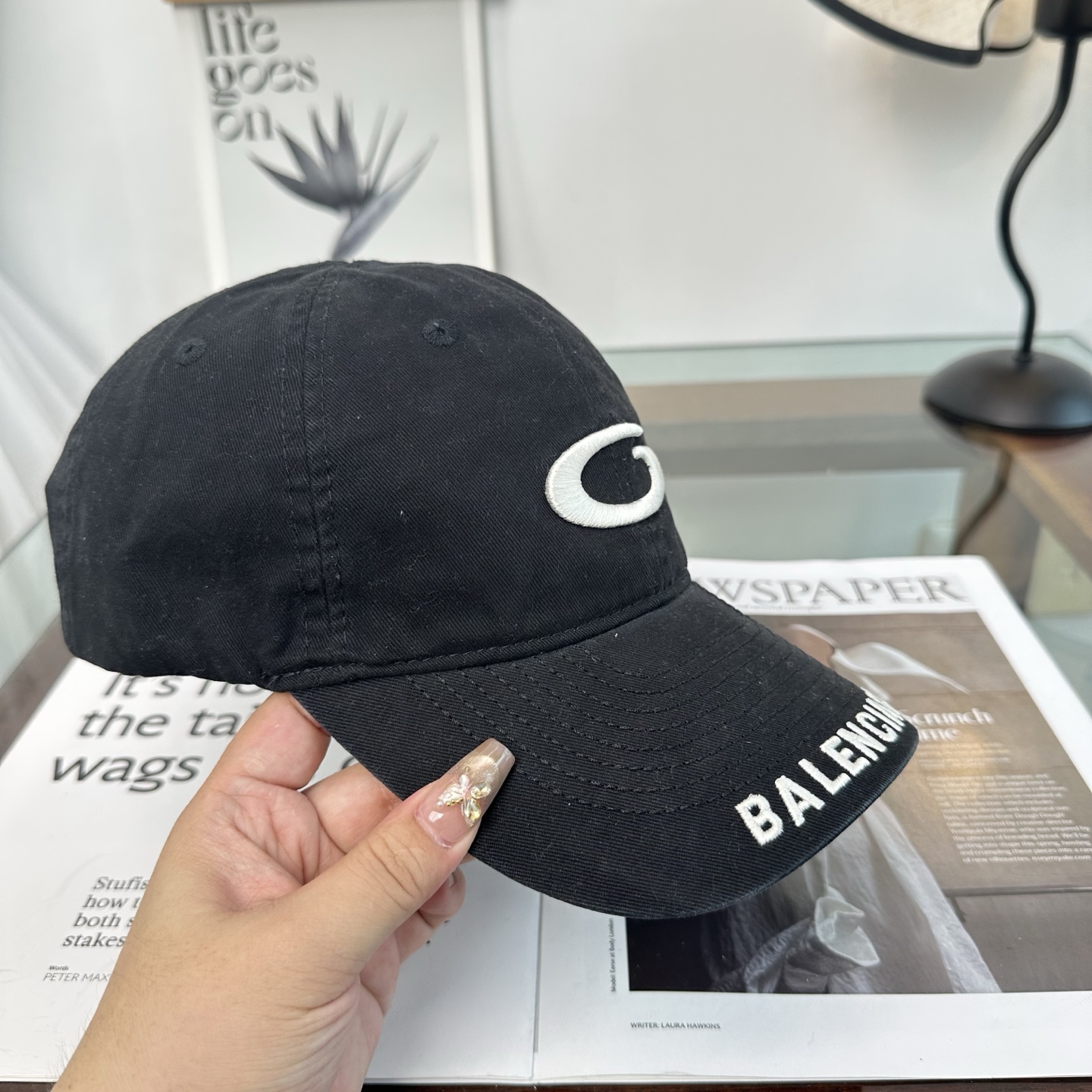 新品Balenciaga 巴黎世家字母新款棒球帽现货秒发🧢简约时尚超级无敌好看的帽子！情侣款！