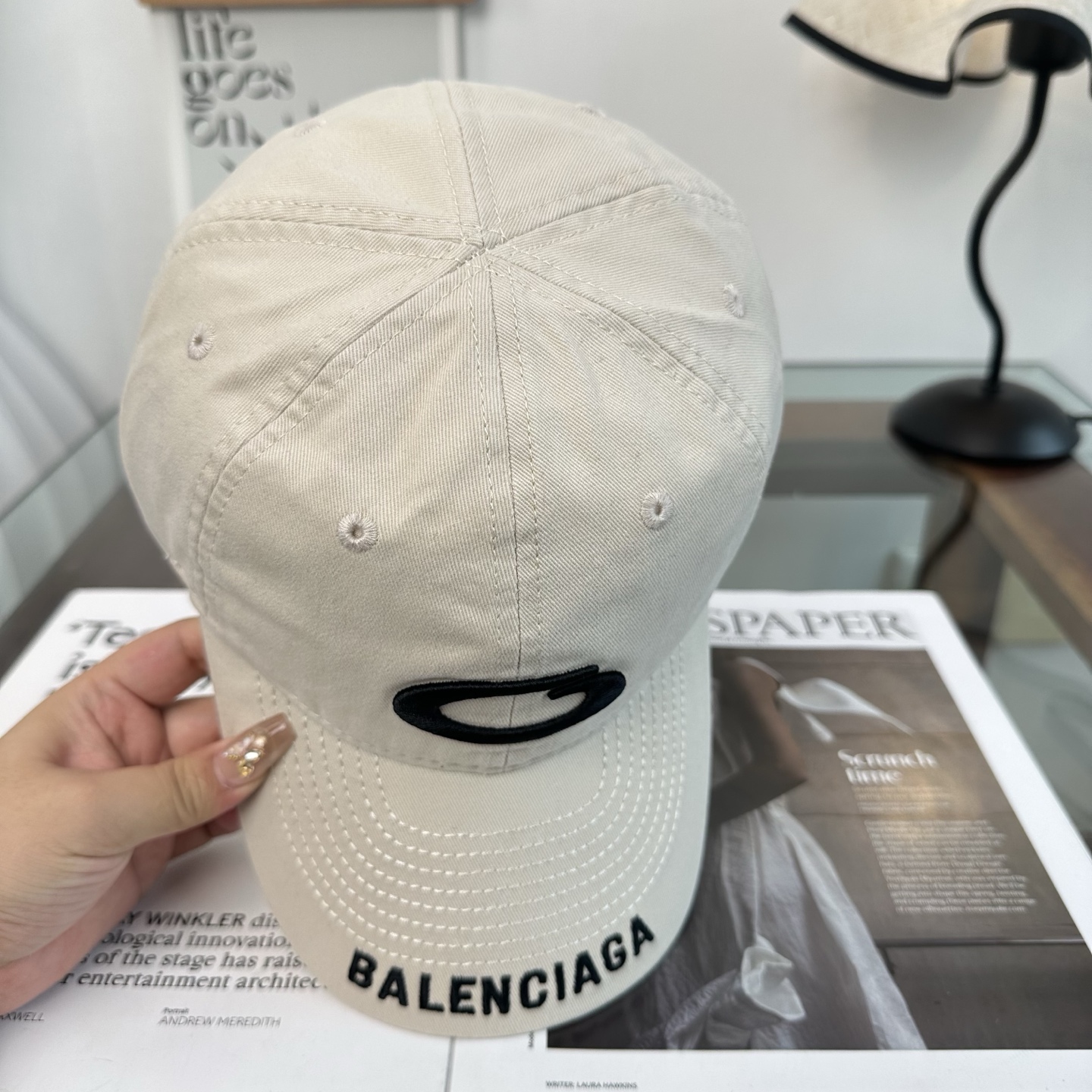 新品Balenciaga 巴黎世家字母新款棒球帽现货秒发🧢简约时尚超级无敌好看的帽子！情侣款！