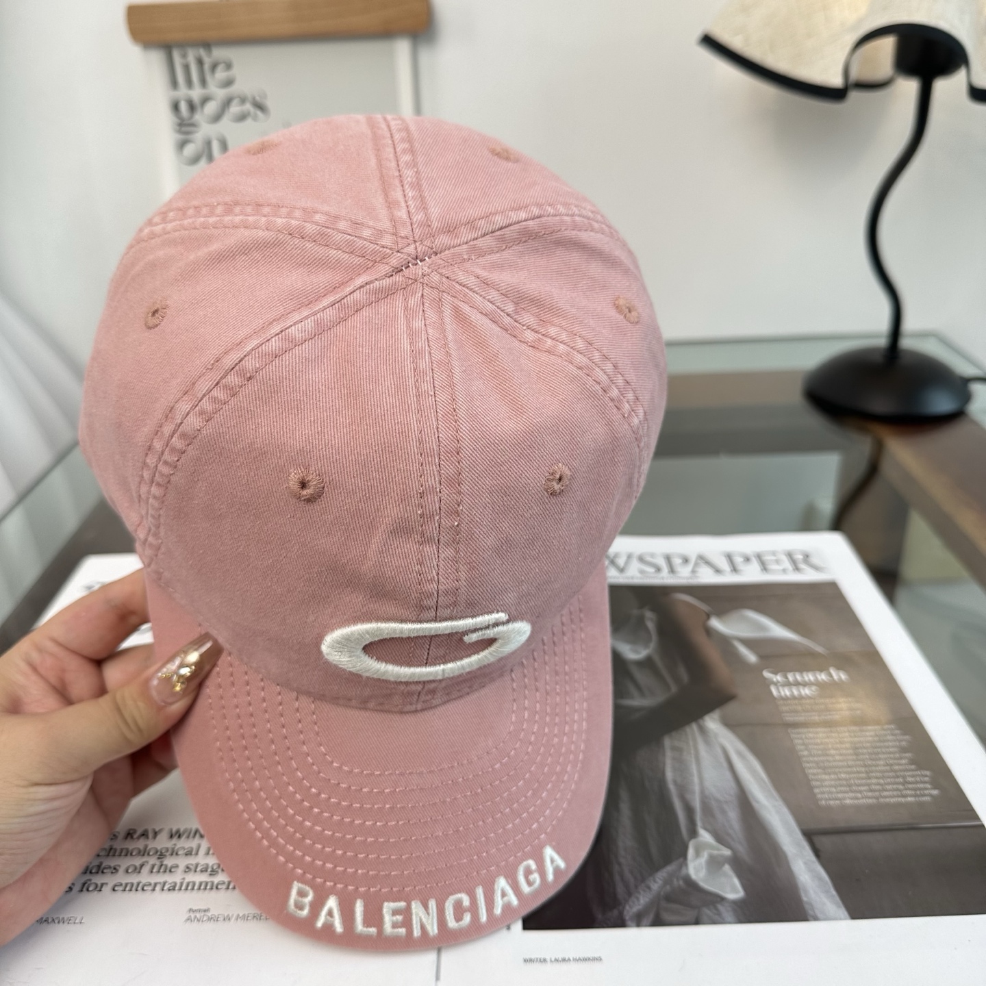新品Balenciaga 巴黎世家字母新款棒球帽现货秒发🧢简约时尚超级无敌好看的帽子！情侣款！