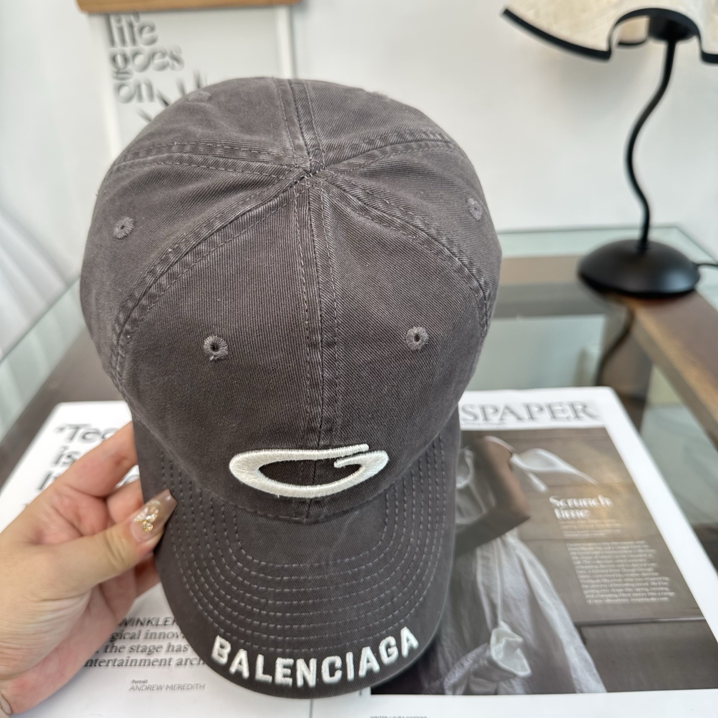 新品Balenciaga 巴黎世家字母新款棒球帽现货秒发🧢简约时尚超级无敌好看的帽子！情侣款！