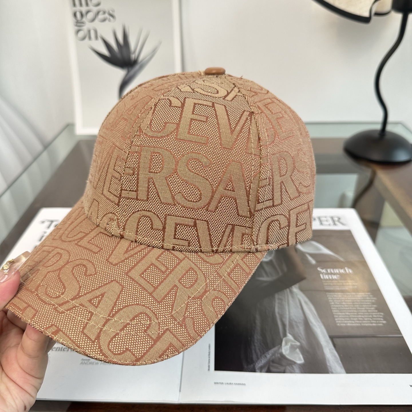 爆款出货！VERSACE(范思哲)新款棒球帽，1:1开模订制，可调节 热卖。