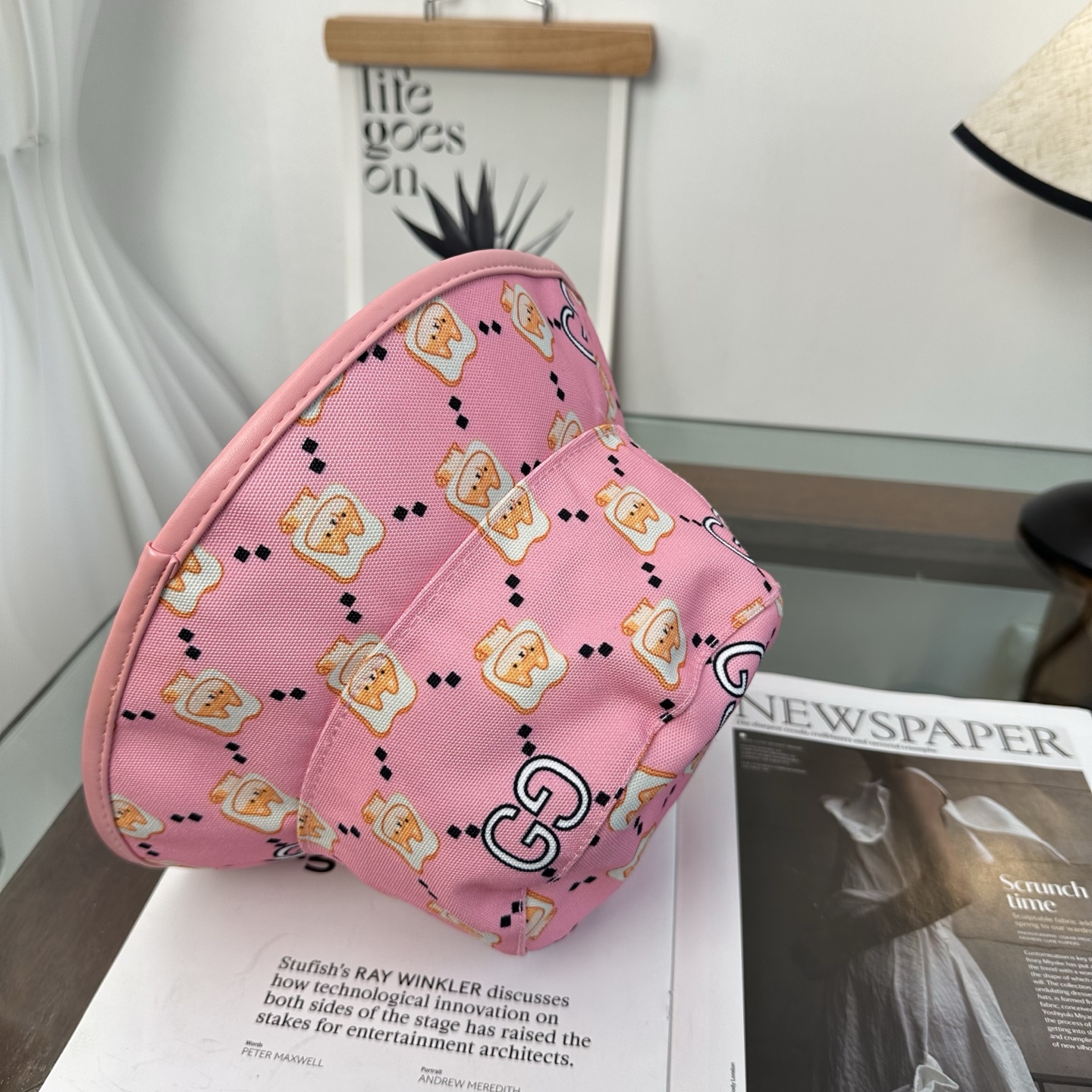 GUCCI古奇渔夫帽👒官网新品Gucci渔夫帽火爆来袭 工艺非常精美 高档大气上档次！低调奢华，方便携带