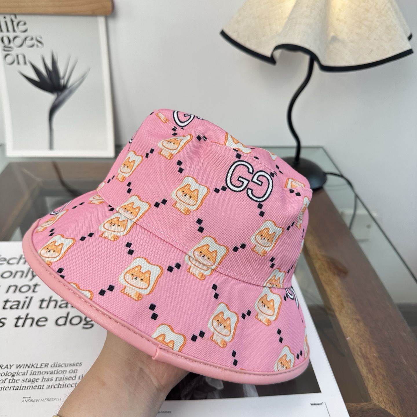 GUCCI古奇渔夫帽👒官网新品Gucci渔夫帽火爆来袭 工艺非常精美 高档大气上档次！低调奢华，方便携带
