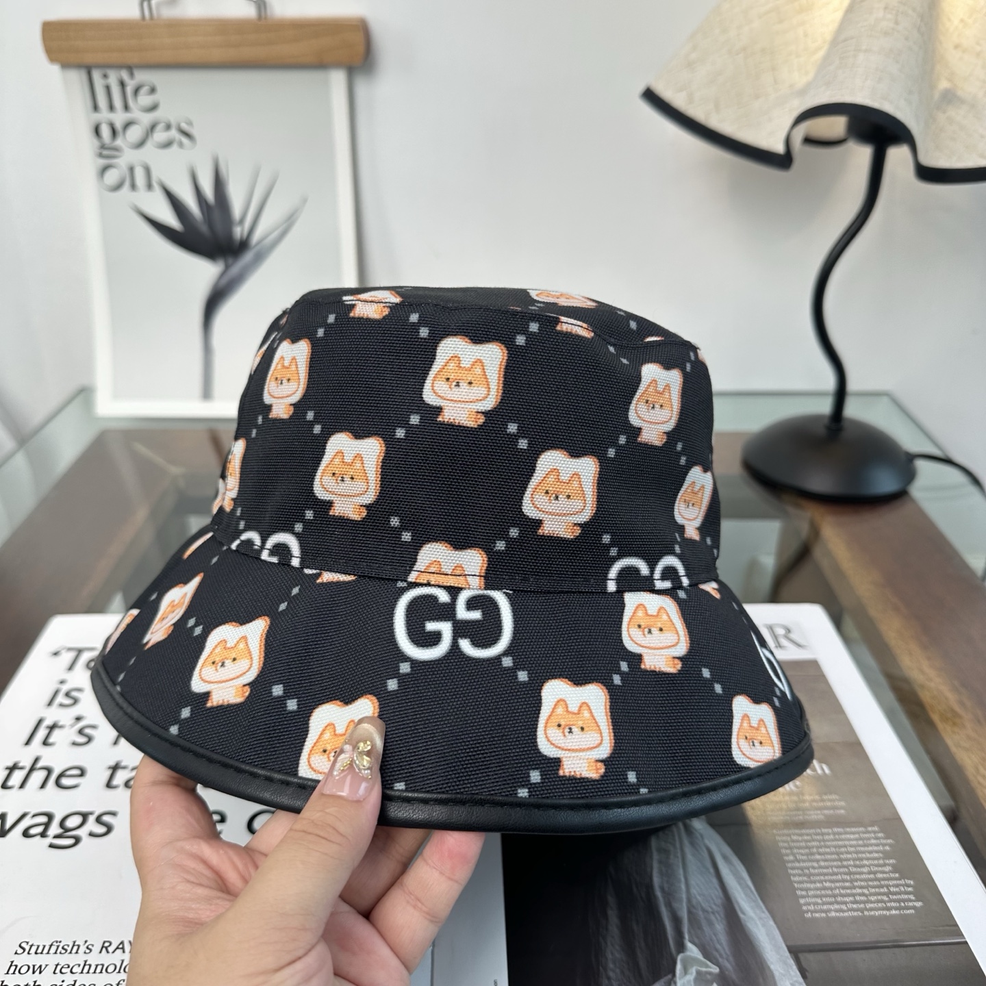 GUCCI古奇渔夫帽👒官网新品Gucci渔夫帽火爆来袭 工艺非常精美 高档大气上档次！低调奢华，方便携带