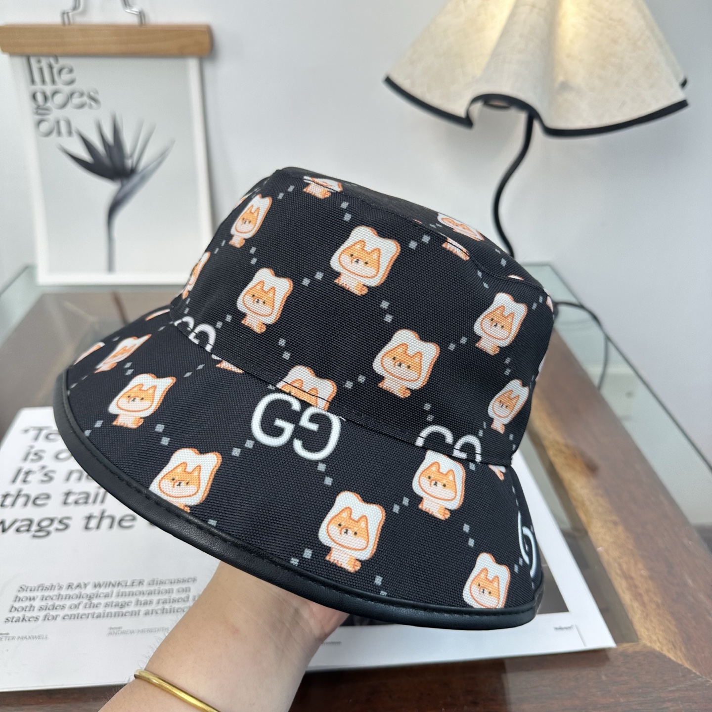 GUCCI古奇渔夫帽👒官网新品Gucci渔夫帽火爆来袭 工艺非常精美 高档大气上档次！低调奢华，方便携带