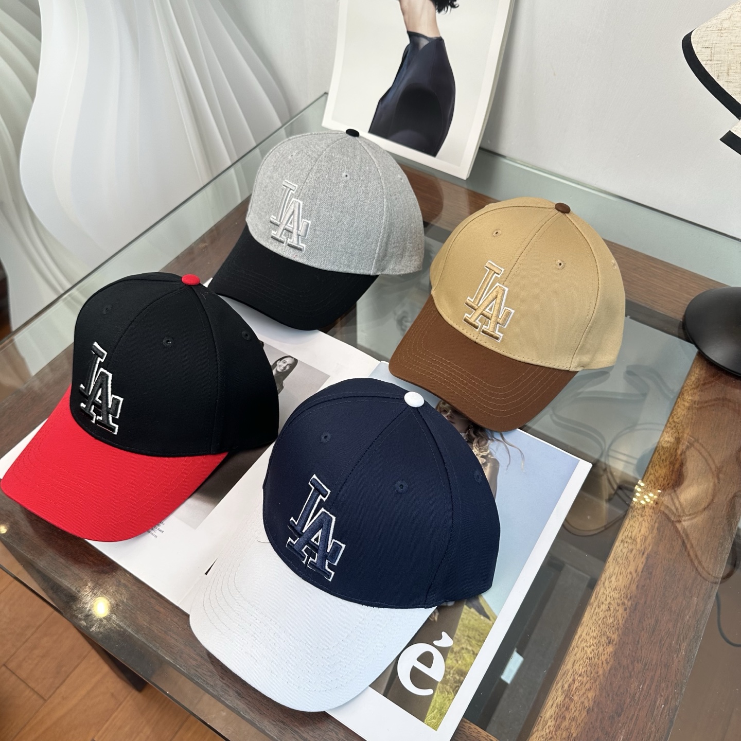 韩国正品MLB棒球帽🔥NY最新最火的帽子就在这👏👏最新款棒球帽刺绣男女情侣款鸭舌帽❗最新款 ，爆炸款全线