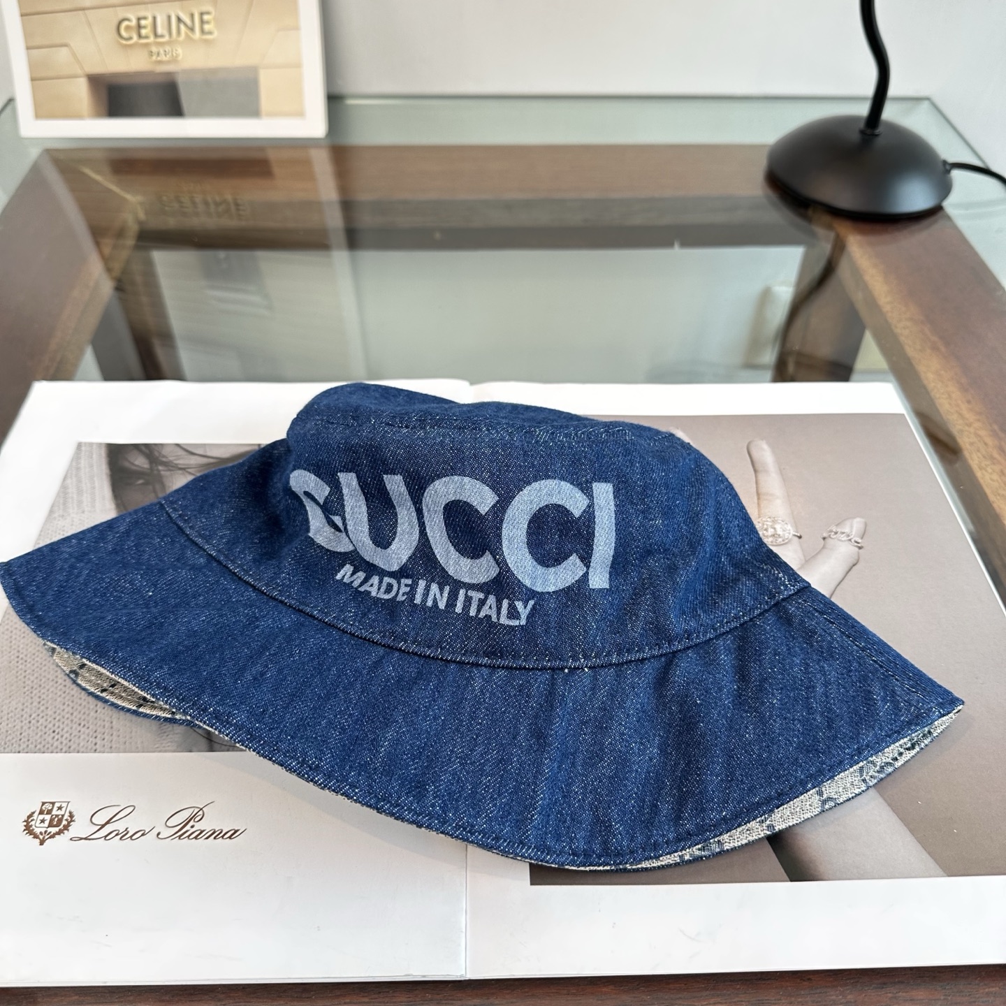 GUCCI古奇渔夫帽👒官网新品Gucci渔夫帽火爆来袭 工艺非常精美 高档大气上档次！低调奢华，方便携带