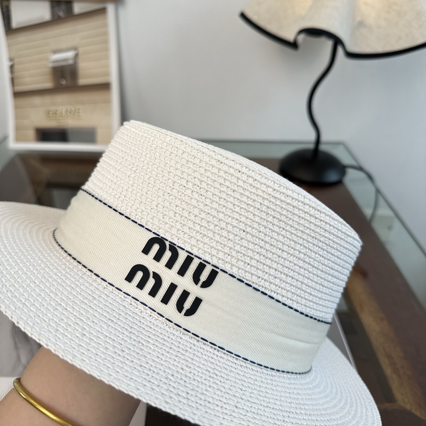 miumiu 缪缪 2026新款平顶草帽 夏天海边首选～新款材质编织而成～质感满分💯