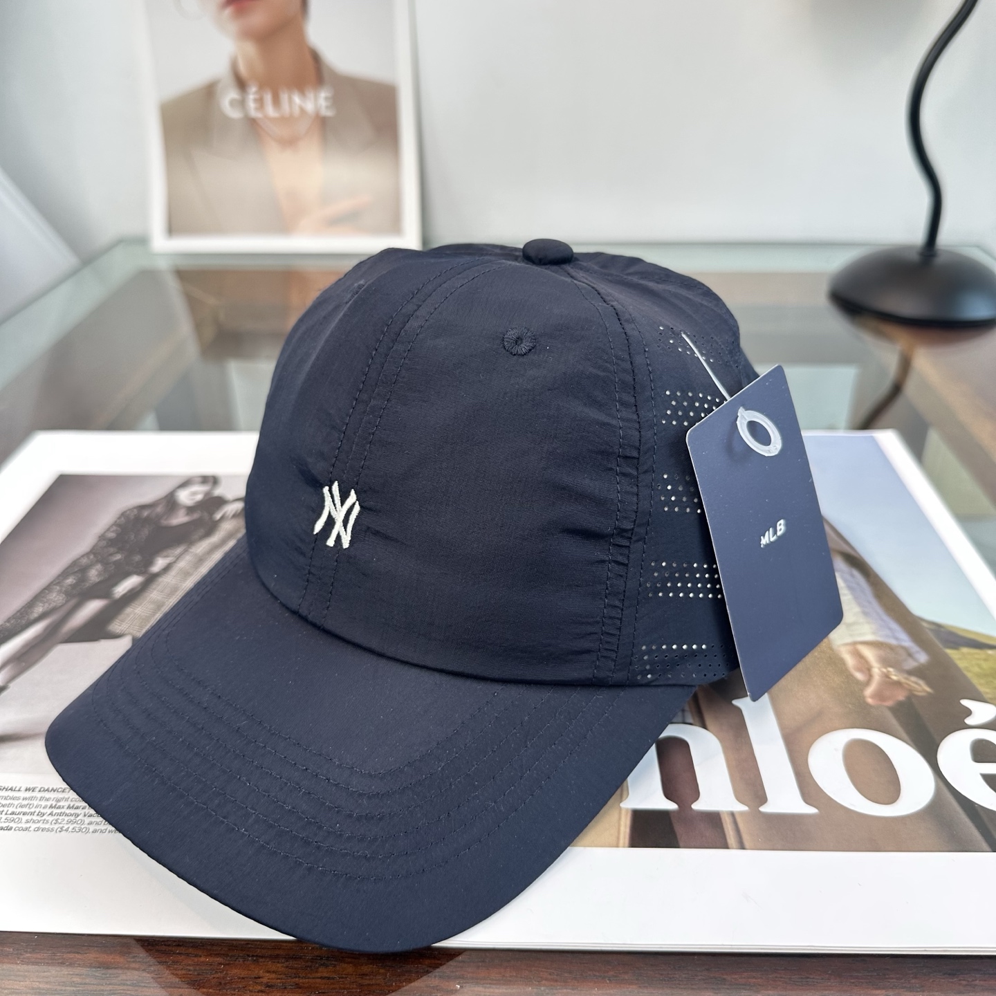 NY 棒球帽纯色系给足街头风，时尚达人挚爱的色调精选效果超完美！细节做工无可挑剔！男女同款！