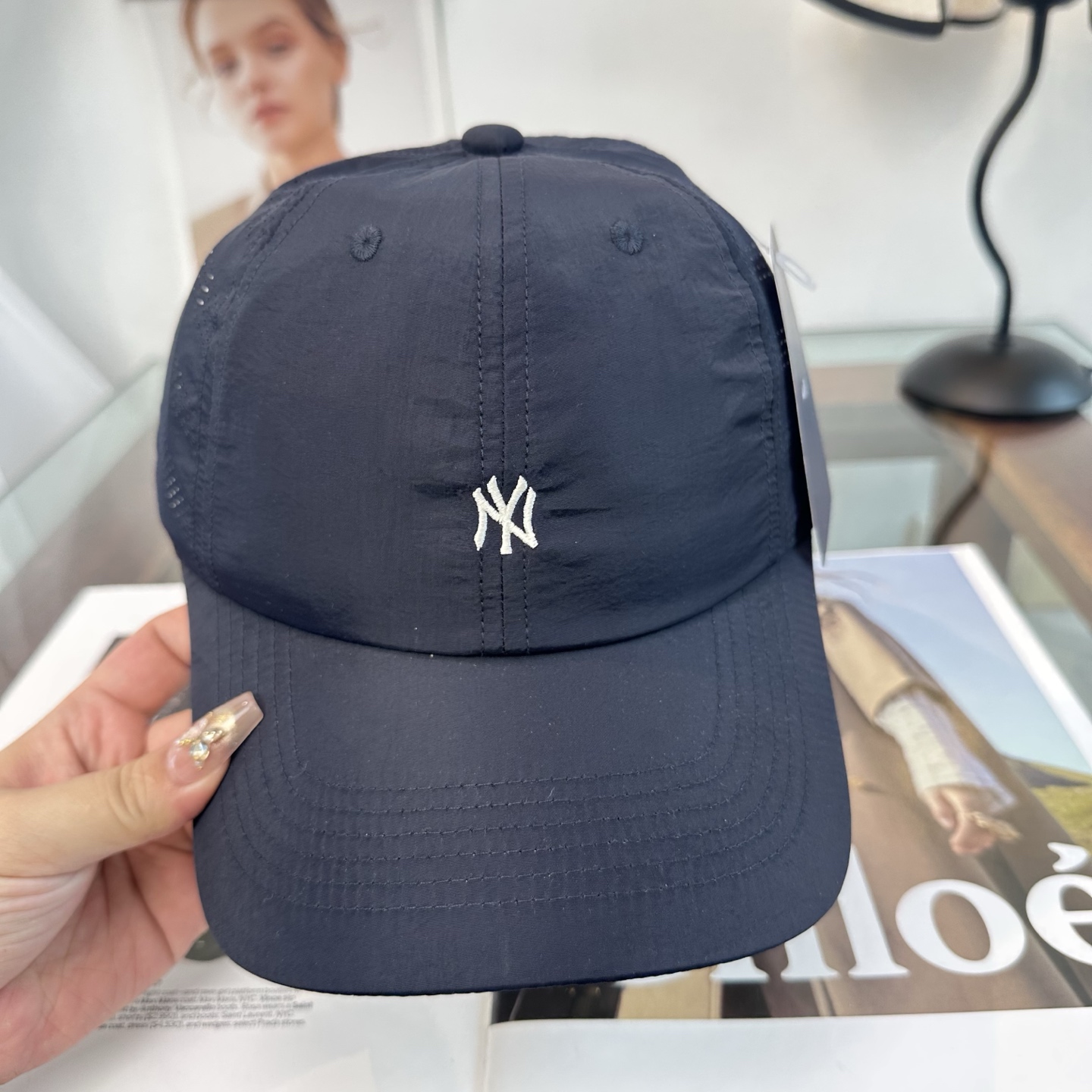 NY 棒球帽纯色系给足街头风，时尚达人挚爱的色调精选效果超完美！细节做工无可挑剔！男女同款！