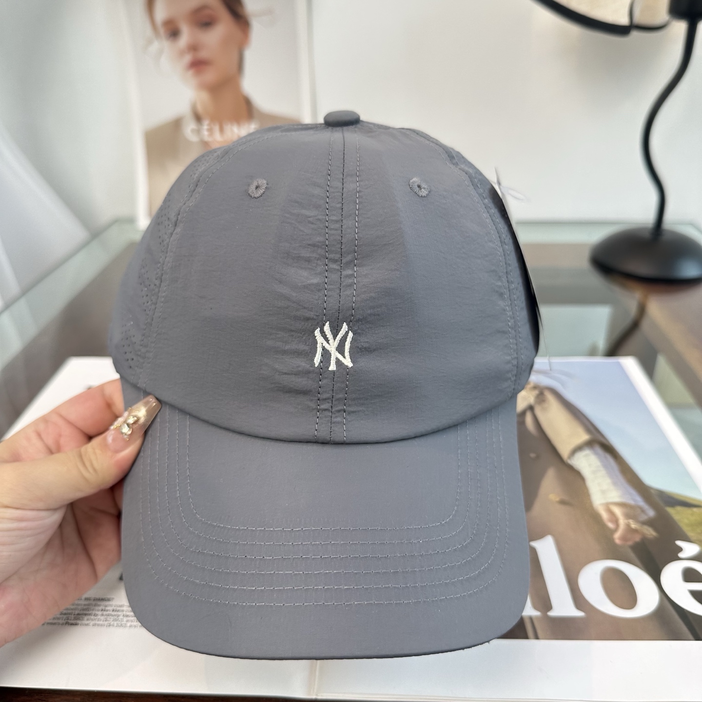 NY 棒球帽纯色系给足街头风，时尚达人挚爱的色调精选效果超完美！细节做工无可挑剔！男女同款！