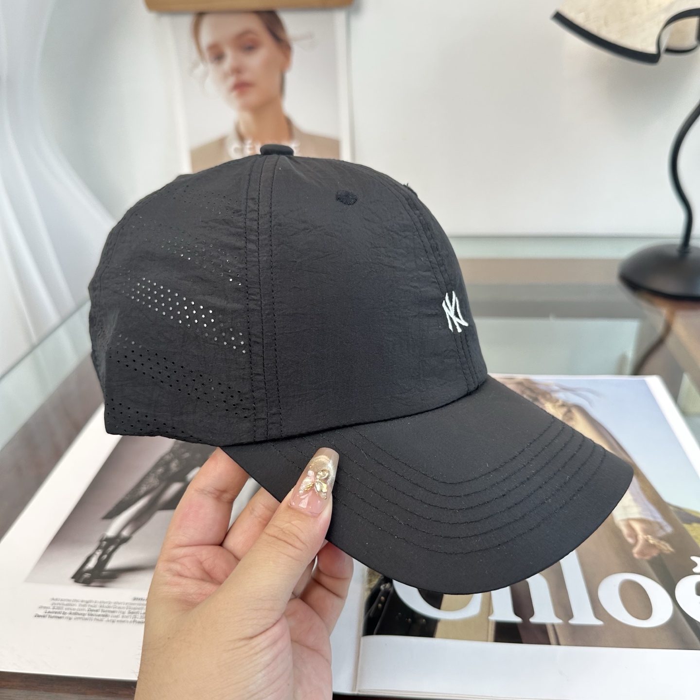 NY 棒球帽纯色系给足街头风，时尚达人挚爱的色调精选效果超完美！细节做工无可挑剔！男女同款！