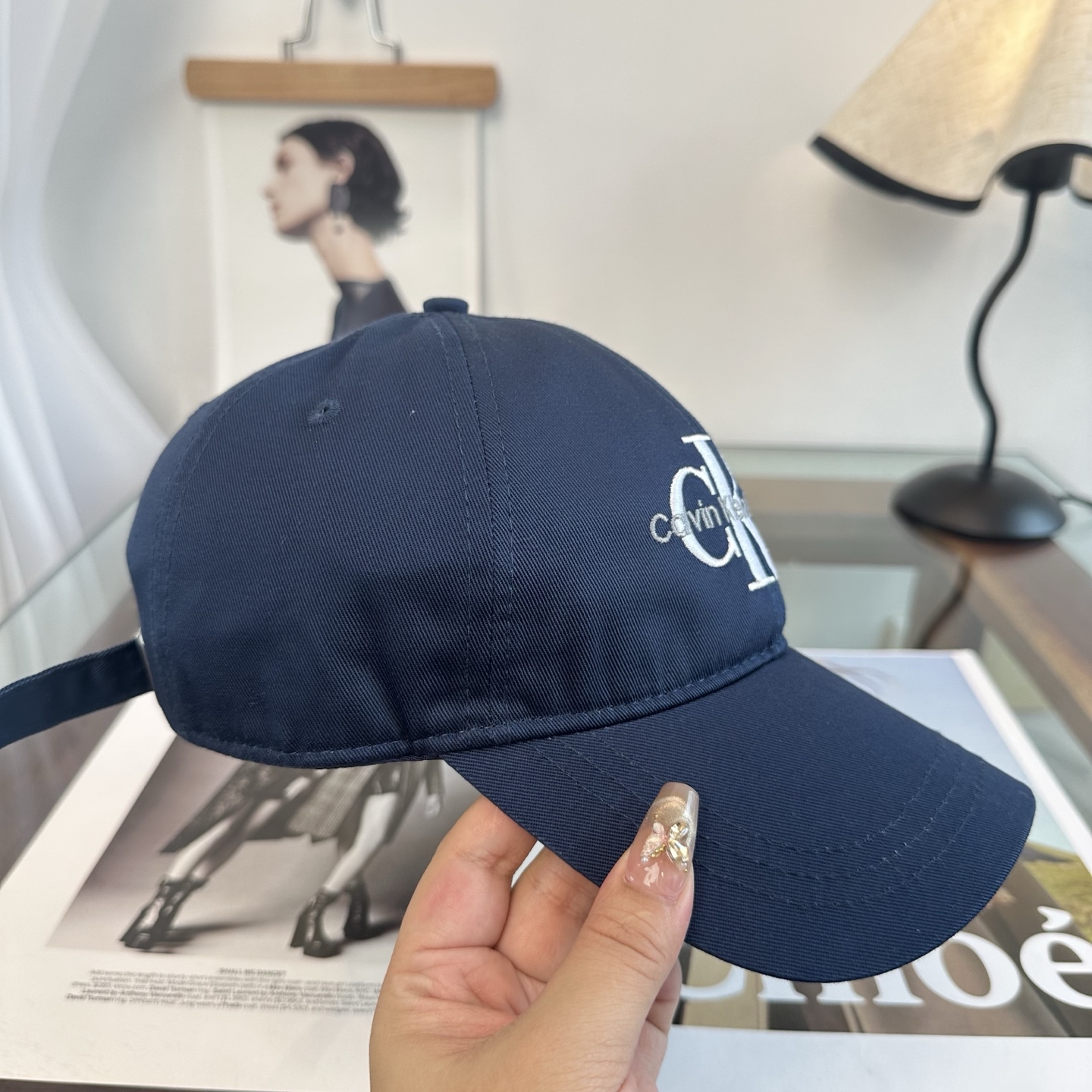 Calvin Klein，CKlogo春夏新款棒球帽 小红书推荐，时尚百搭，众多明星都喜欢的一款，非常爆
