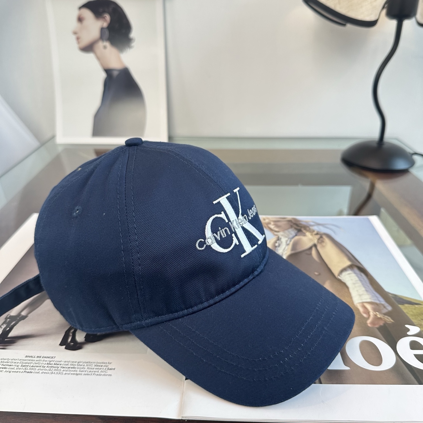 Calvin Klein，CKlogo春夏新款棒球帽 小红书推荐，时尚百搭，众多明星都喜欢的一款，非常爆