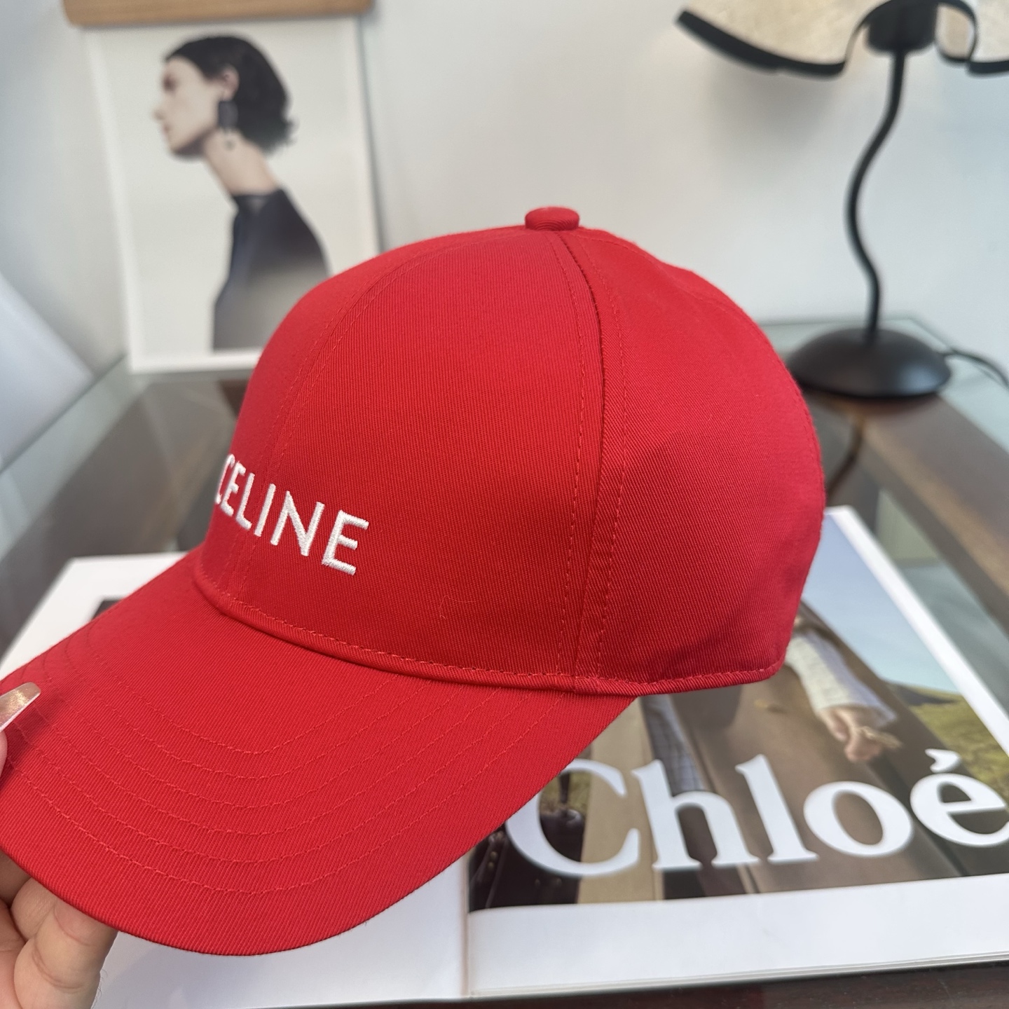 爆款CELINE（赛琳）简约明星同款最新棒球帽，时尚潮流，高端做工！每一个帽子都是用心之作！非一般的品质