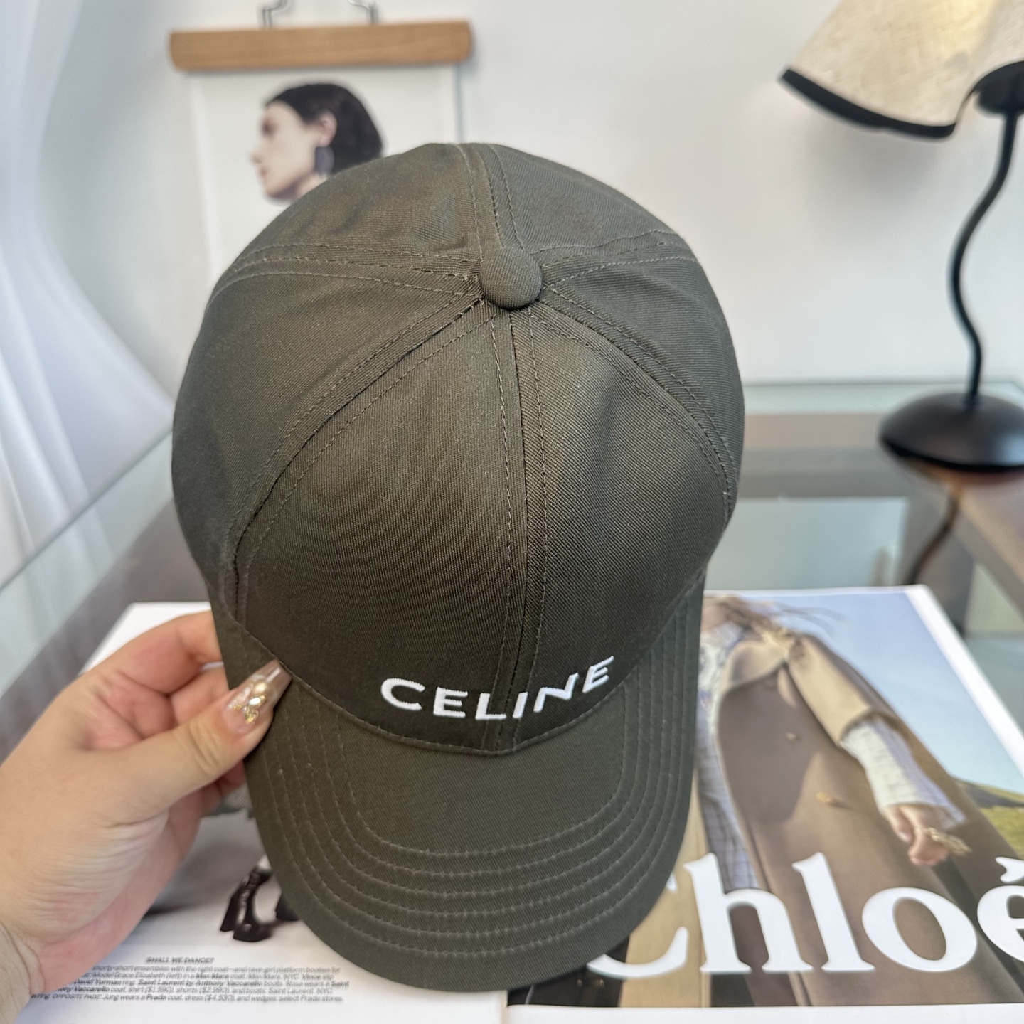 爆款CELINE（赛琳）简约明星同款最新棒球帽，时尚潮流，高端做工！每一个帽子都是用心之作！非一般的品质