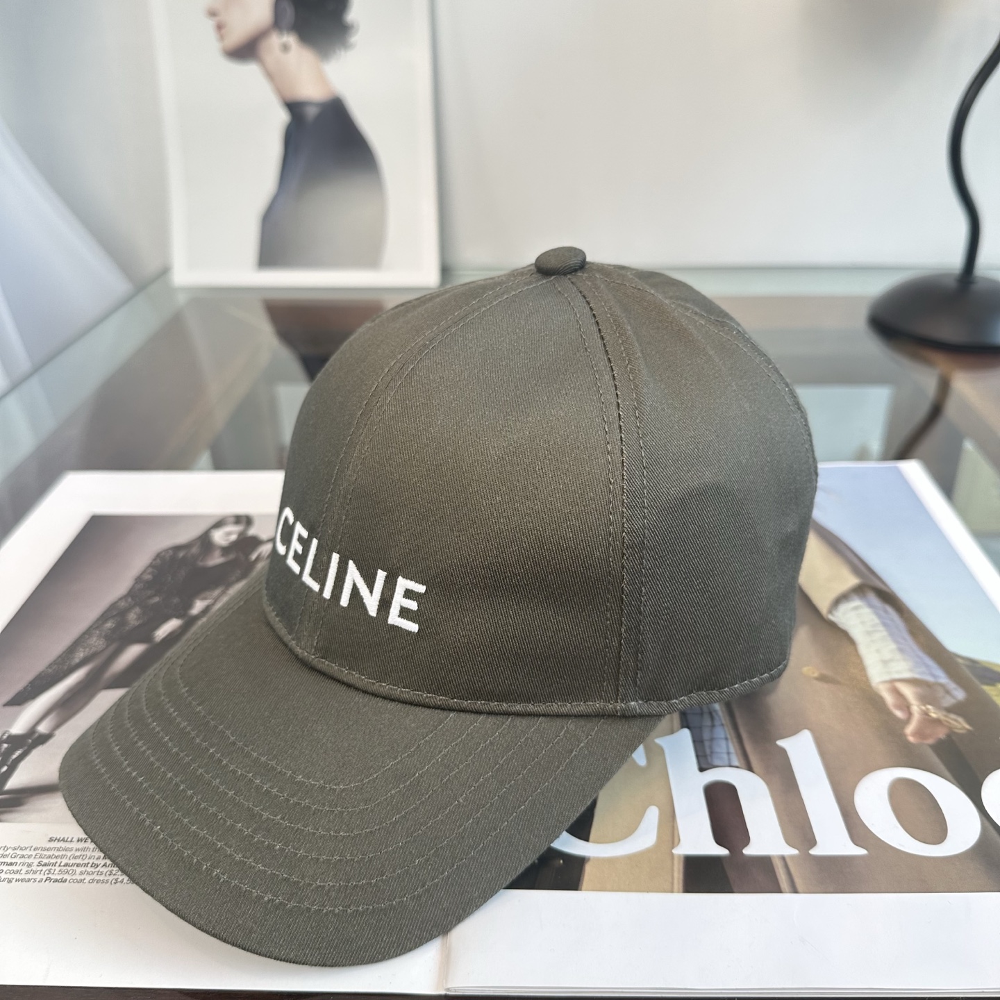 爆款CELINE（赛琳）简约明星同款最新棒球帽，时尚潮流，高端做工！每一个帽子都是用心之作！非一般的品质