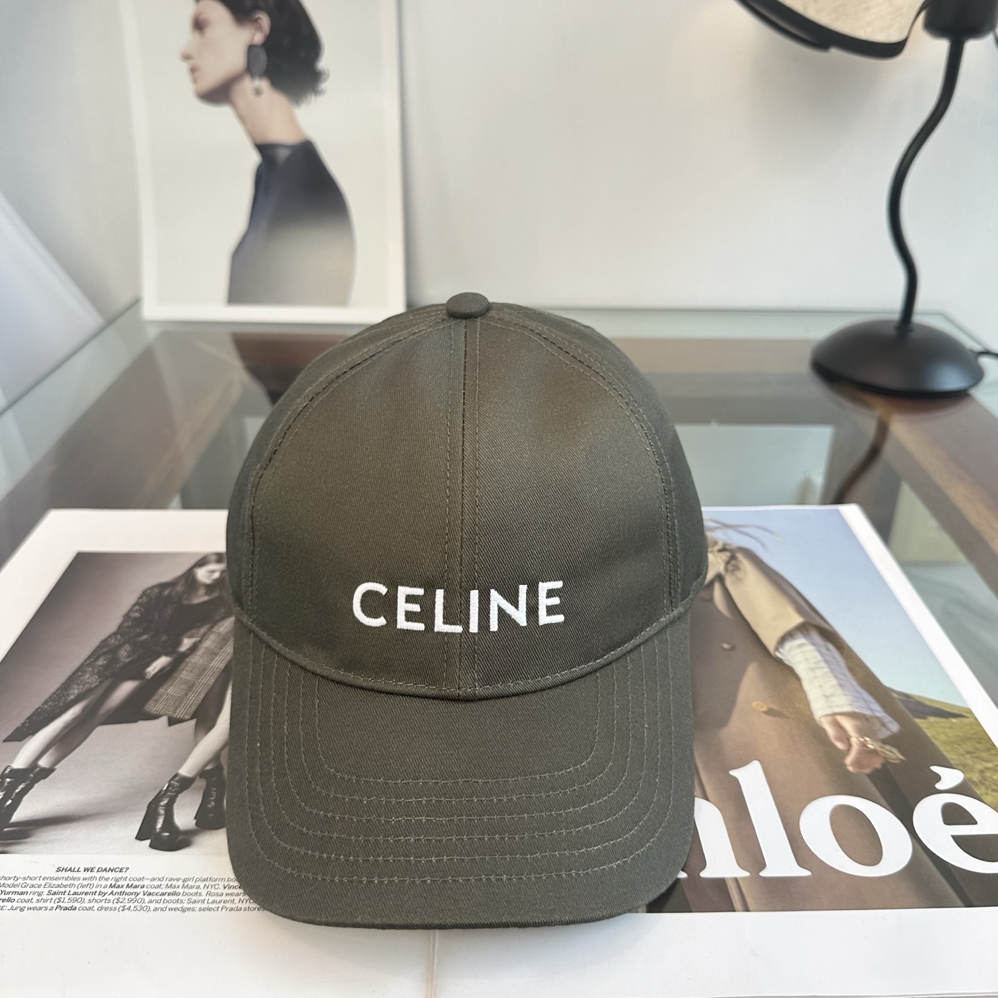 爆款CELINE（赛琳）简约明星同款最新棒球帽，时尚潮流，高端做工！每一个帽子都是用心之作！非一般的品质