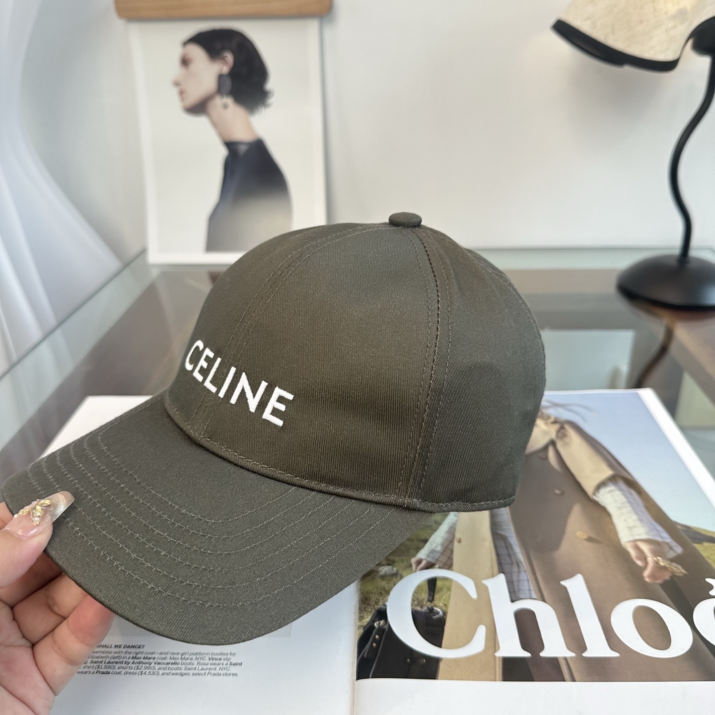 爆款CELINE（赛琳）简约明星同款最新棒球帽，时尚潮流，高端做工！每一个帽子都是用心之作！非一般的品质