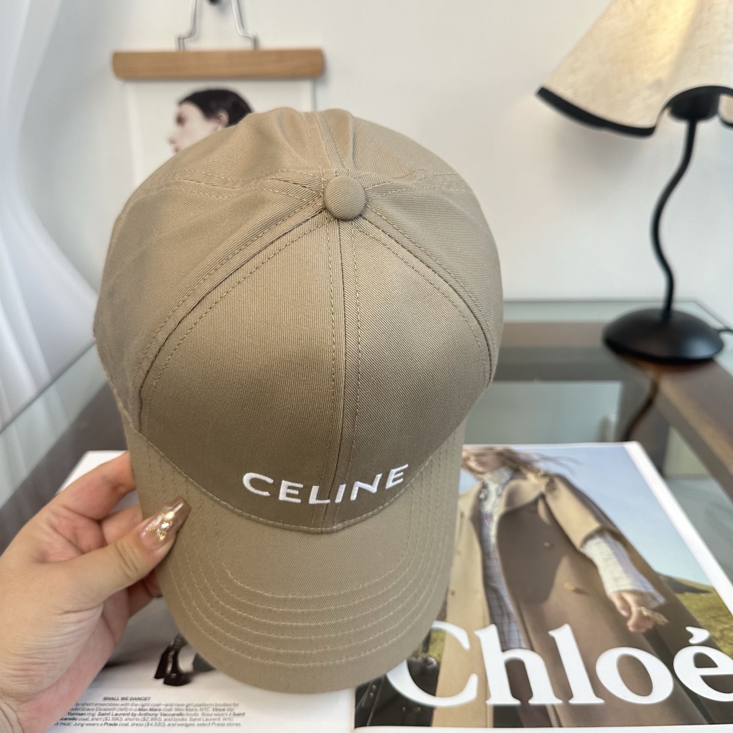 爆款CELINE（赛琳）简约明星同款最新棒球帽，时尚潮流，高端做工！每一个帽子都是用心之作！非一般的品质
