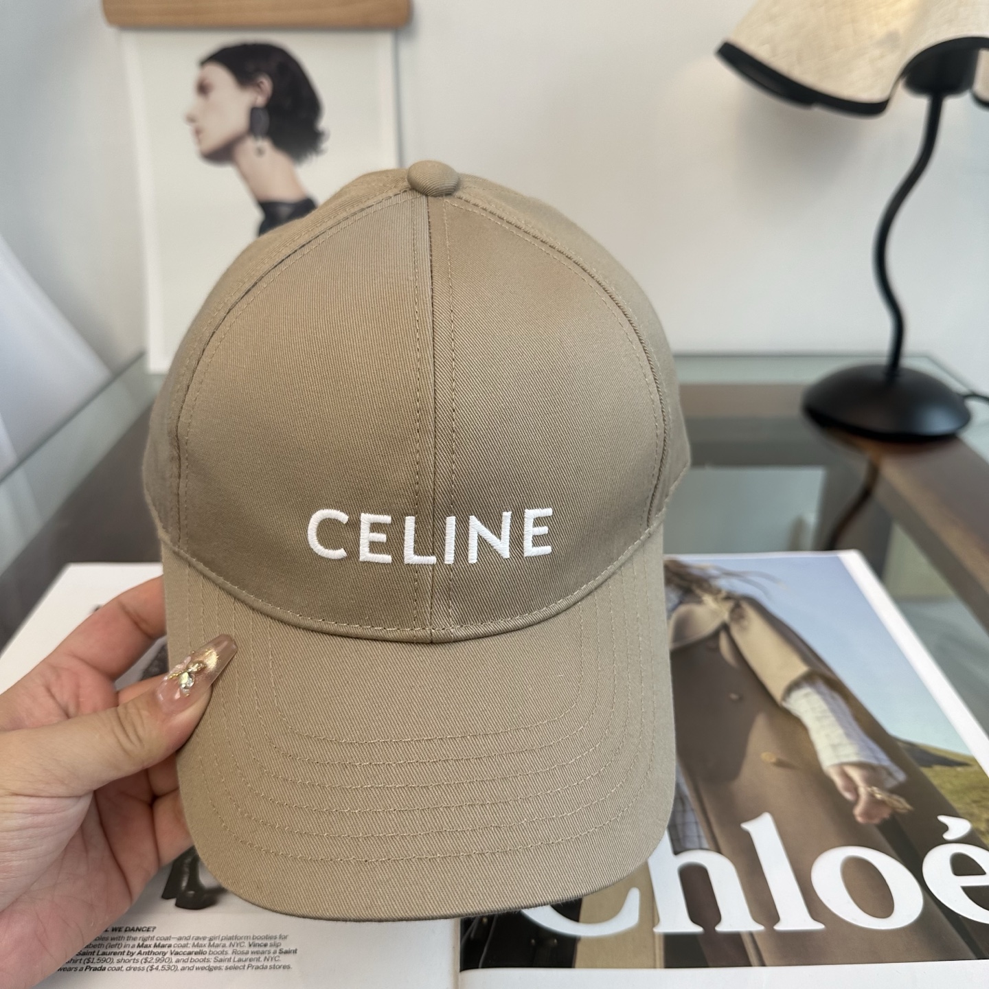 爆款CELINE（赛琳）简约明星同款最新棒球帽，时尚潮流，高端做工！每一个帽子都是用心之作！非一般的品质