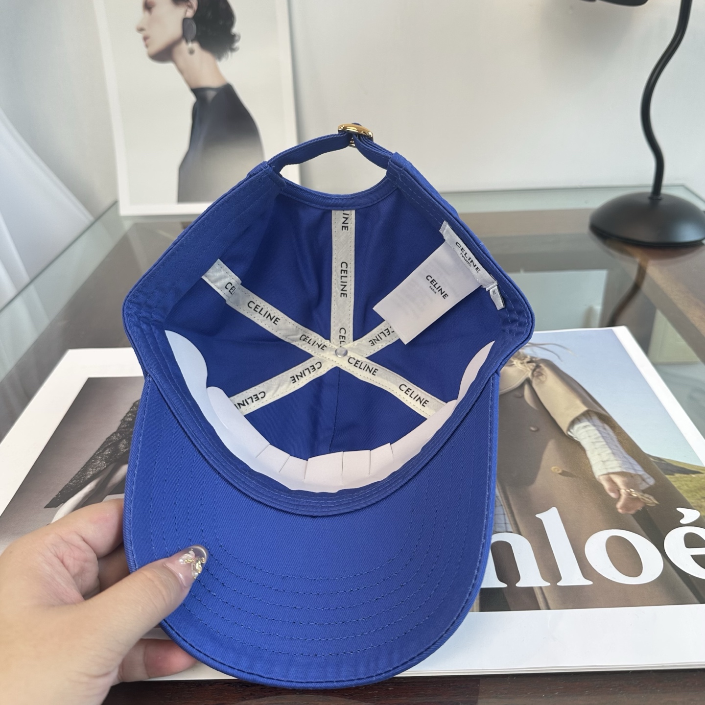 爆款CELINE（赛琳）简约明星同款最新棒球帽，时尚潮流，高端做工！每一个帽子都是用心之作！非一般的品质